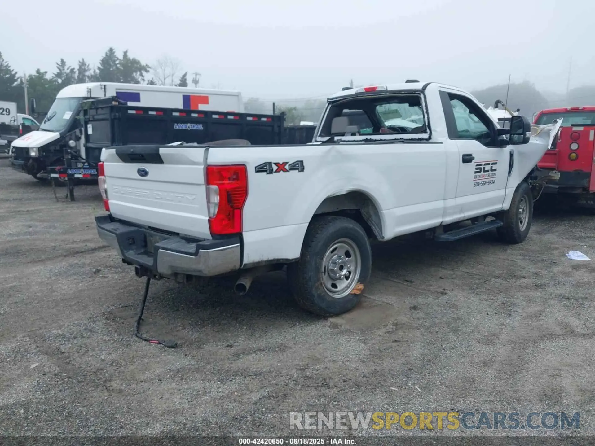 4 Photograph of a damaged car 1FTRF3B62NEC00753 FORD F-350 2022