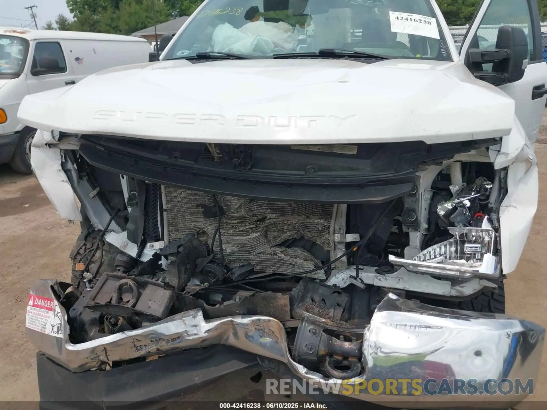 11 Photograph of a damaged car 1FTRF3BN3NED56646 FORD F-350 2022