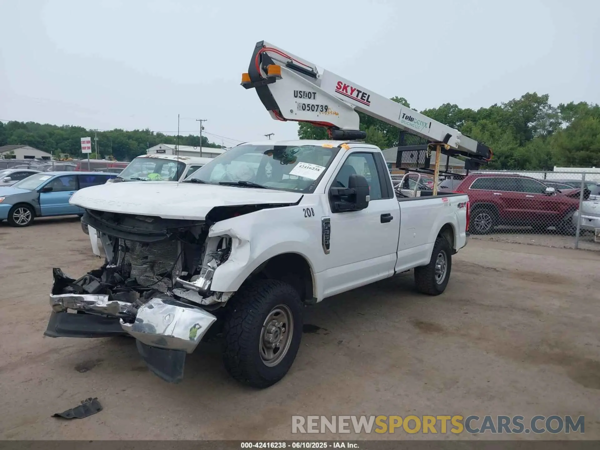 2 Photograph of a damaged car 1FTRF3BN3NED56646 FORD F-350 2022
