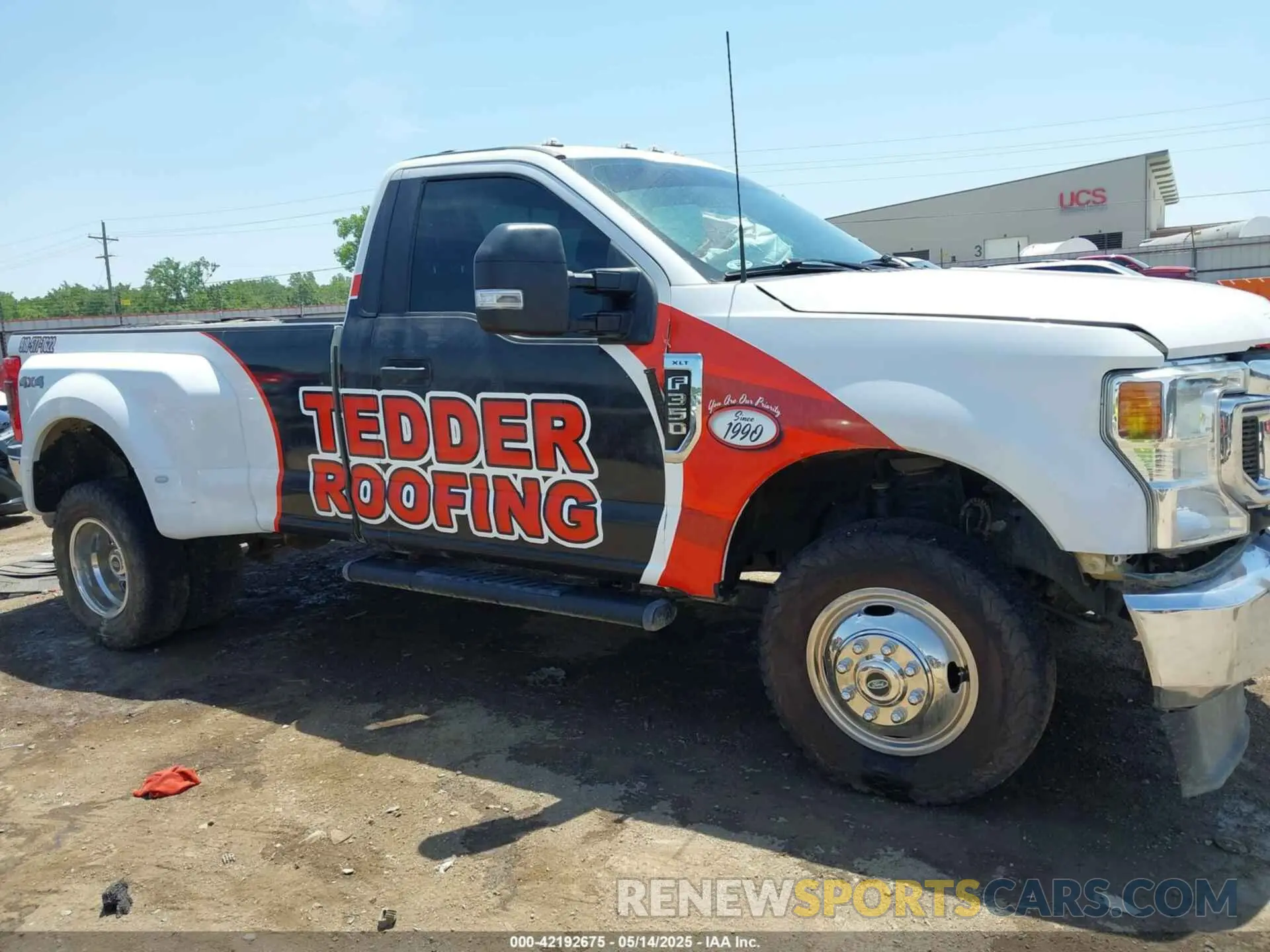 14 Photograph of a damaged car 1FTRF3DTXNED40326 FORD F-350 2022