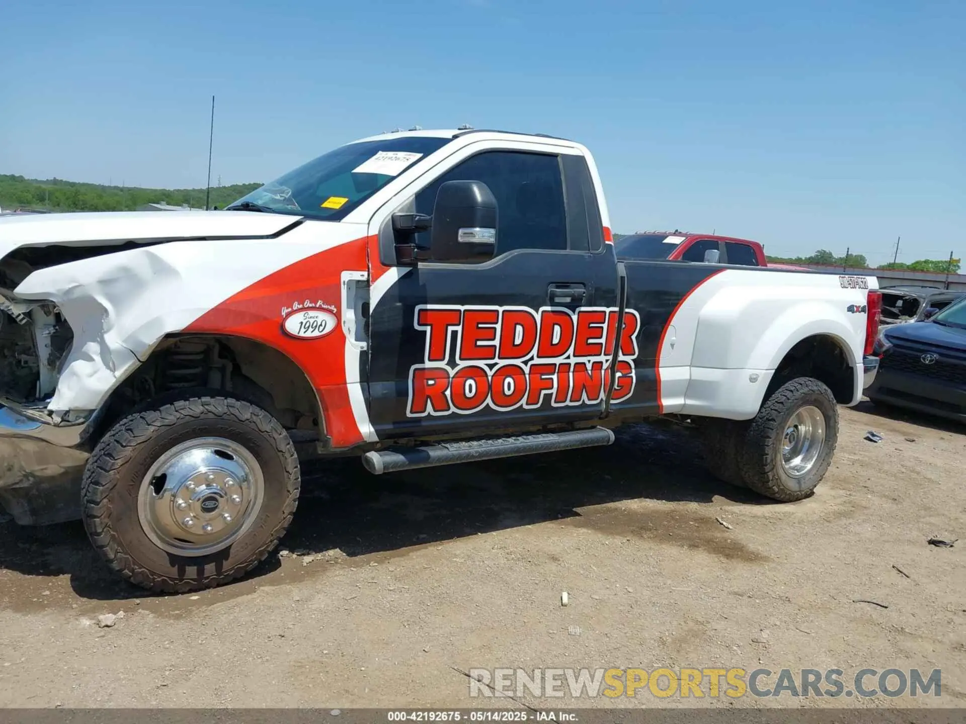15 Photograph of a damaged car 1FTRF3DTXNED40326 FORD F-350 2022