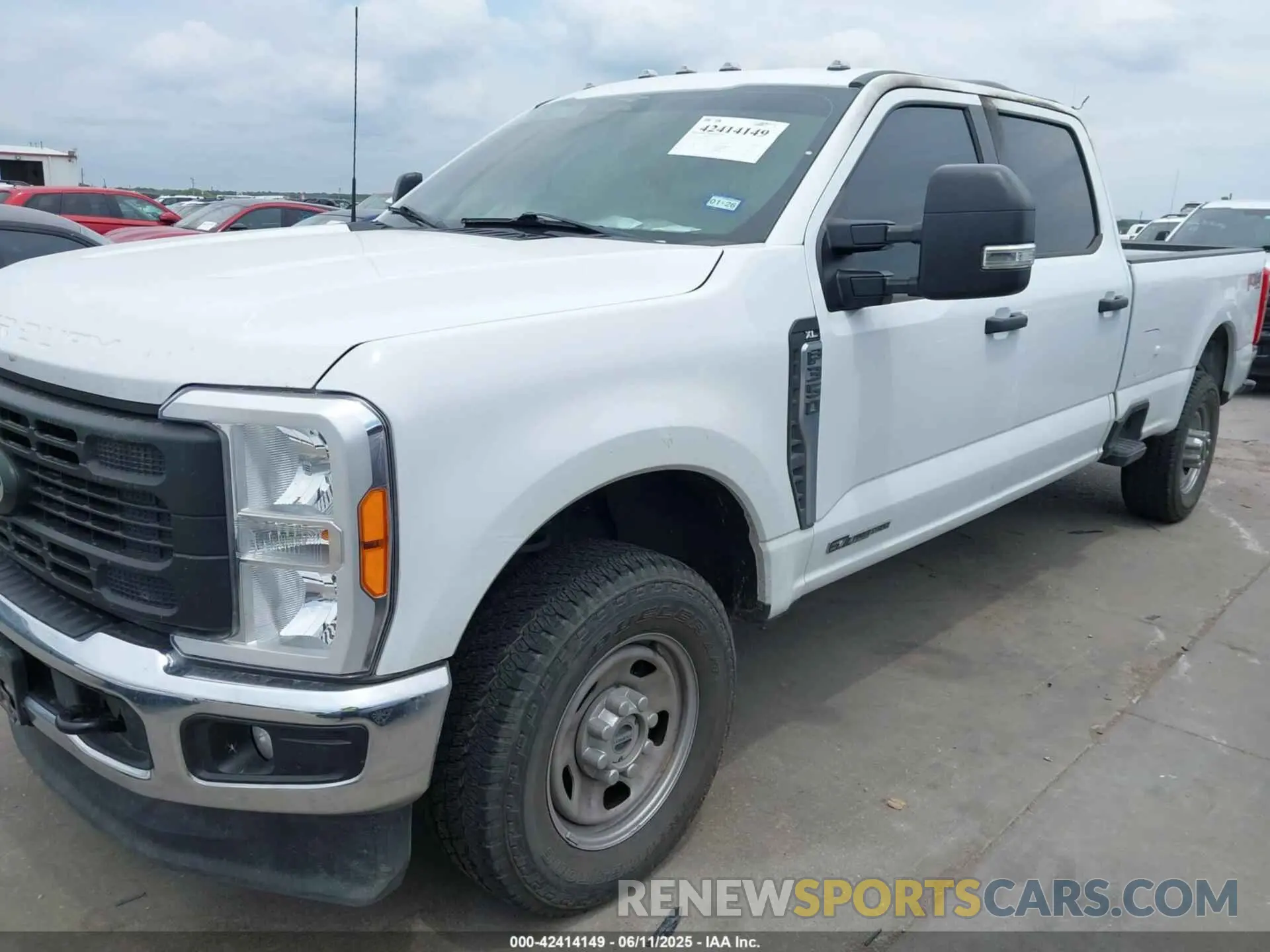 2 Photograph of a damaged car 1FT8W3BT1PEC34767 FORD F-350 2023