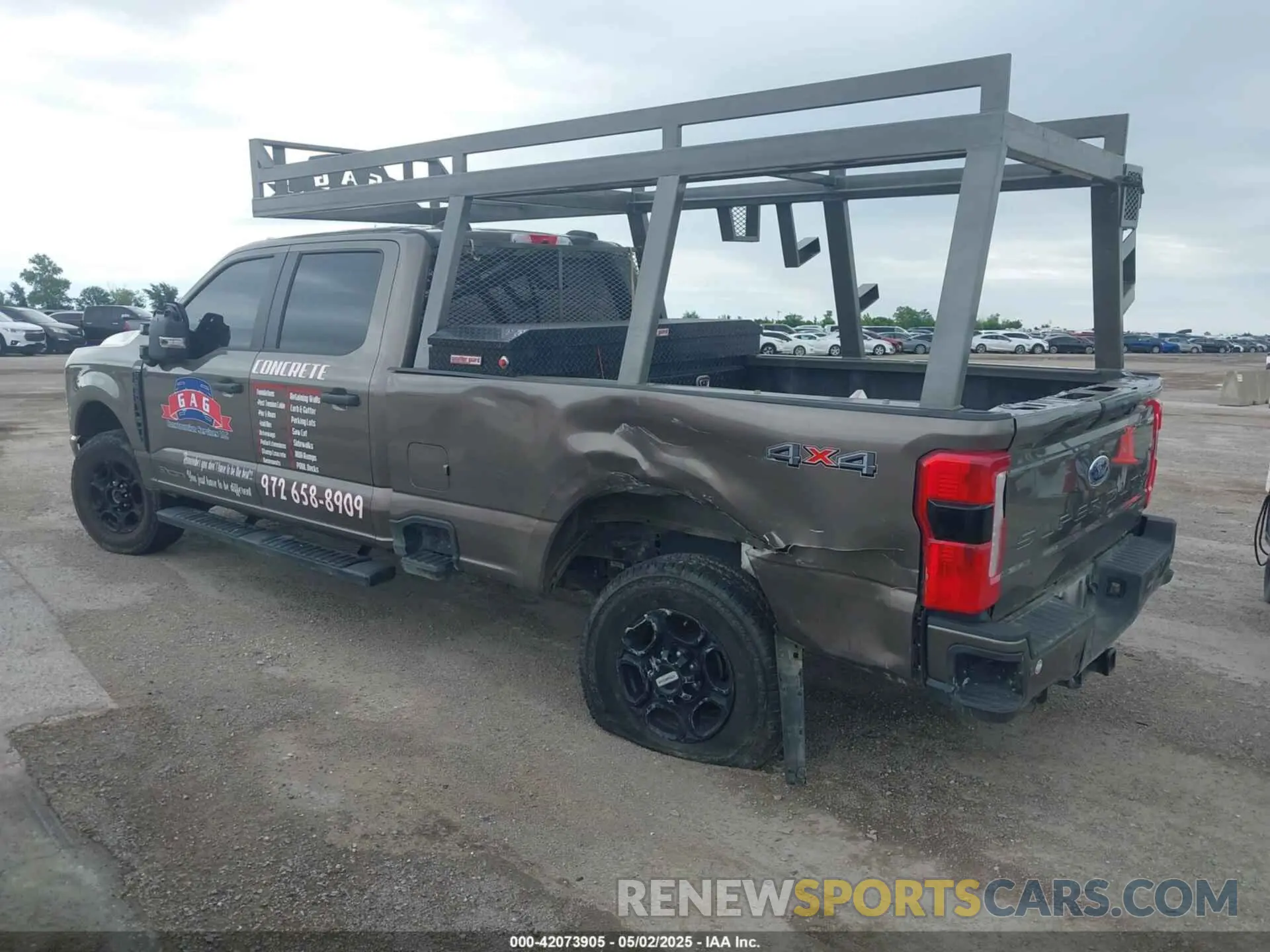 3 Photograph of a damaged car 1FT8W3BT5PED08255 FORD F-350 2023