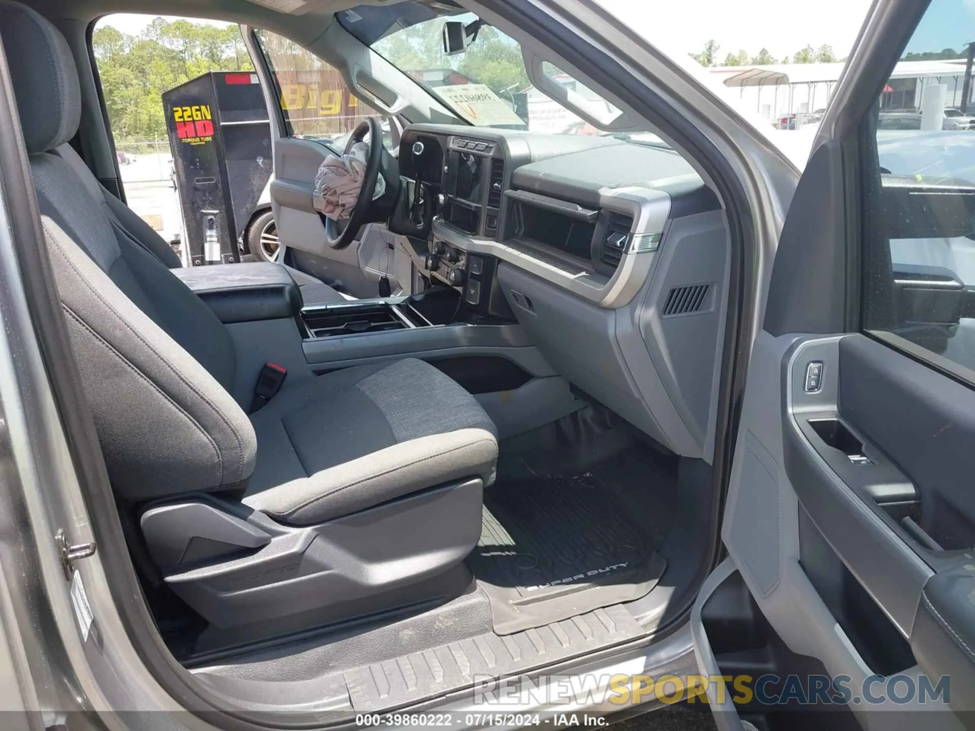 5 Photograph of a damaged car 1FT8W3DM8PEC20905 FORD F-350 2023