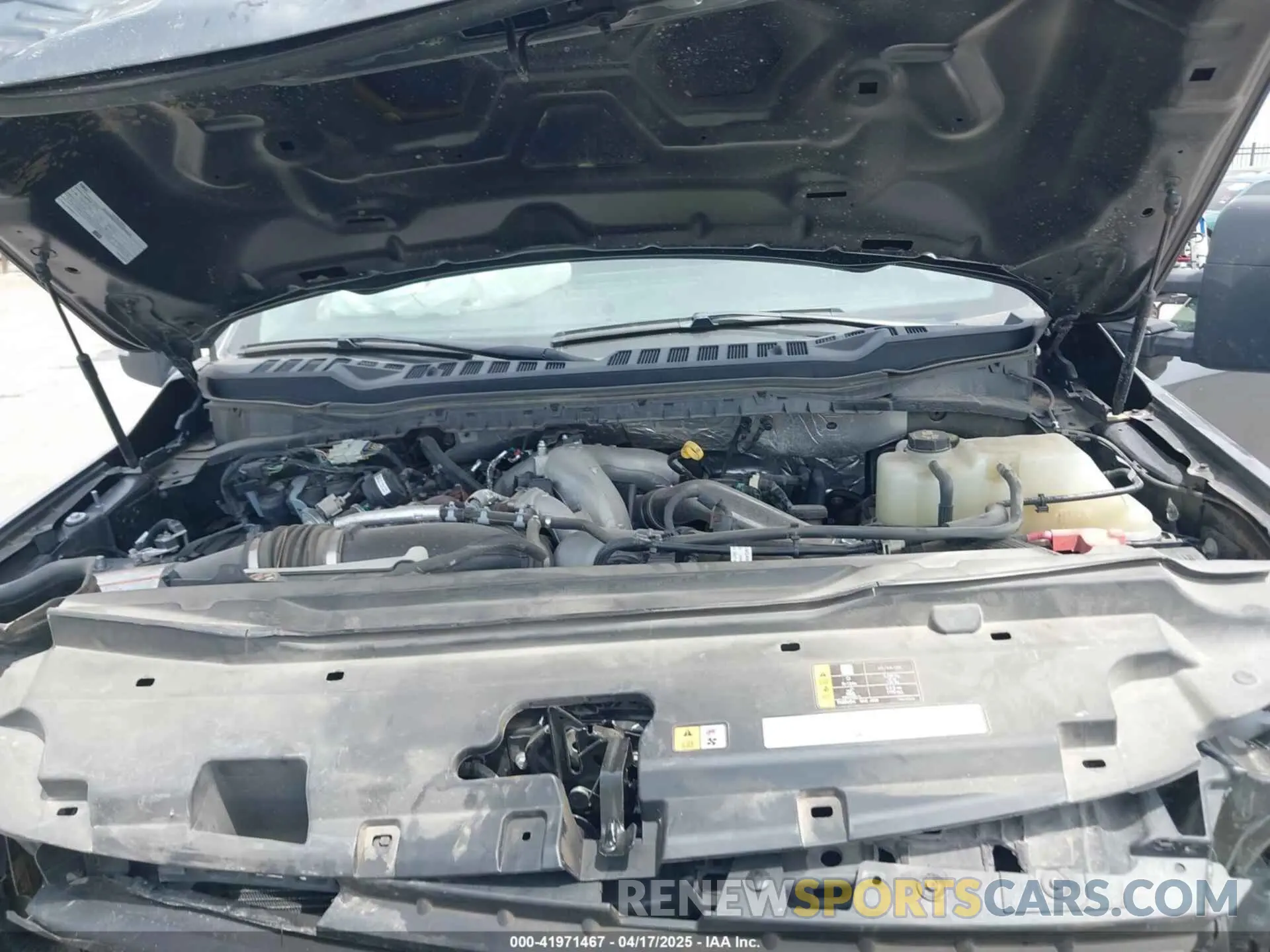 10 Photograph of a damaged car 1FT8W3DT0PEE22337 FORD F-350 2023