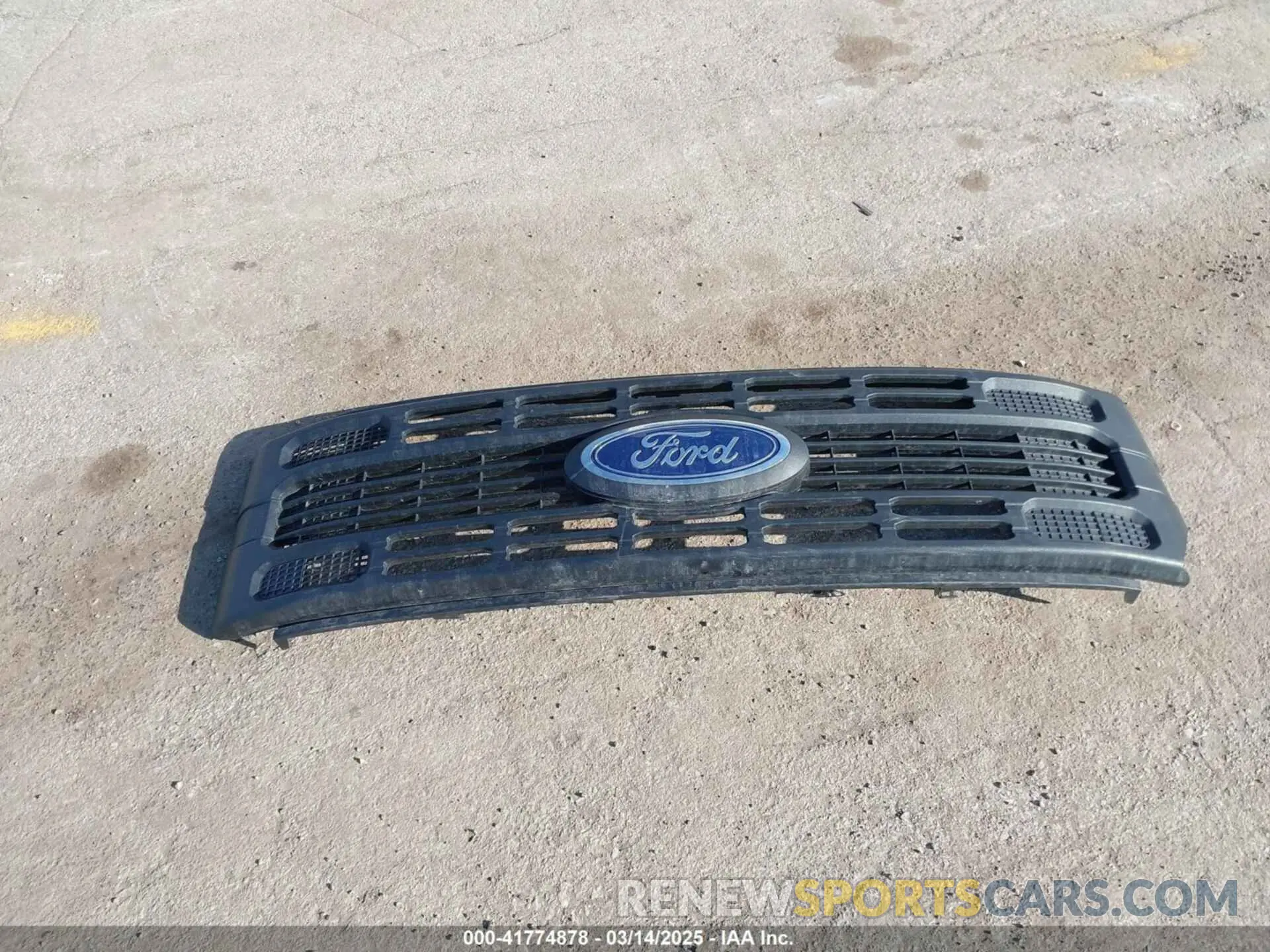 13 Photograph of a damaged car 1FT8W3DT1PEC85117 FORD F-350 2023