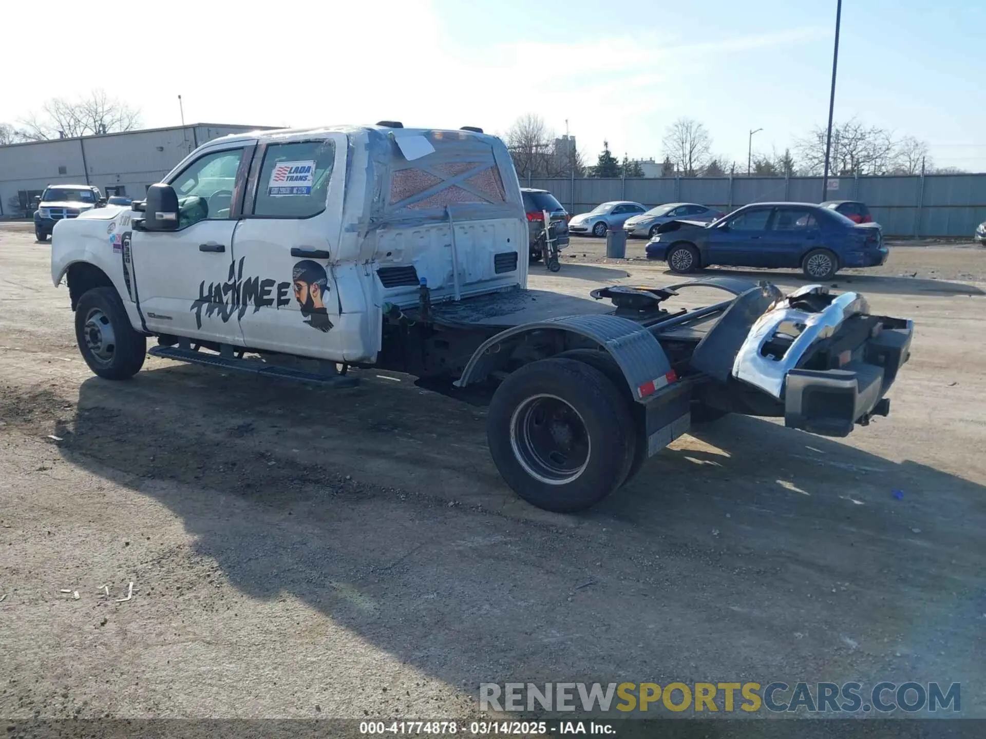 3 Photograph of a damaged car 1FT8W3DT1PEC85117 FORD F-350 2023