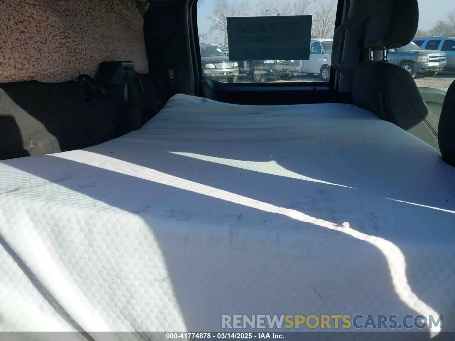 7 Photograph of a damaged car 1FT8W3DT1PEC85117 FORD F-350 2023