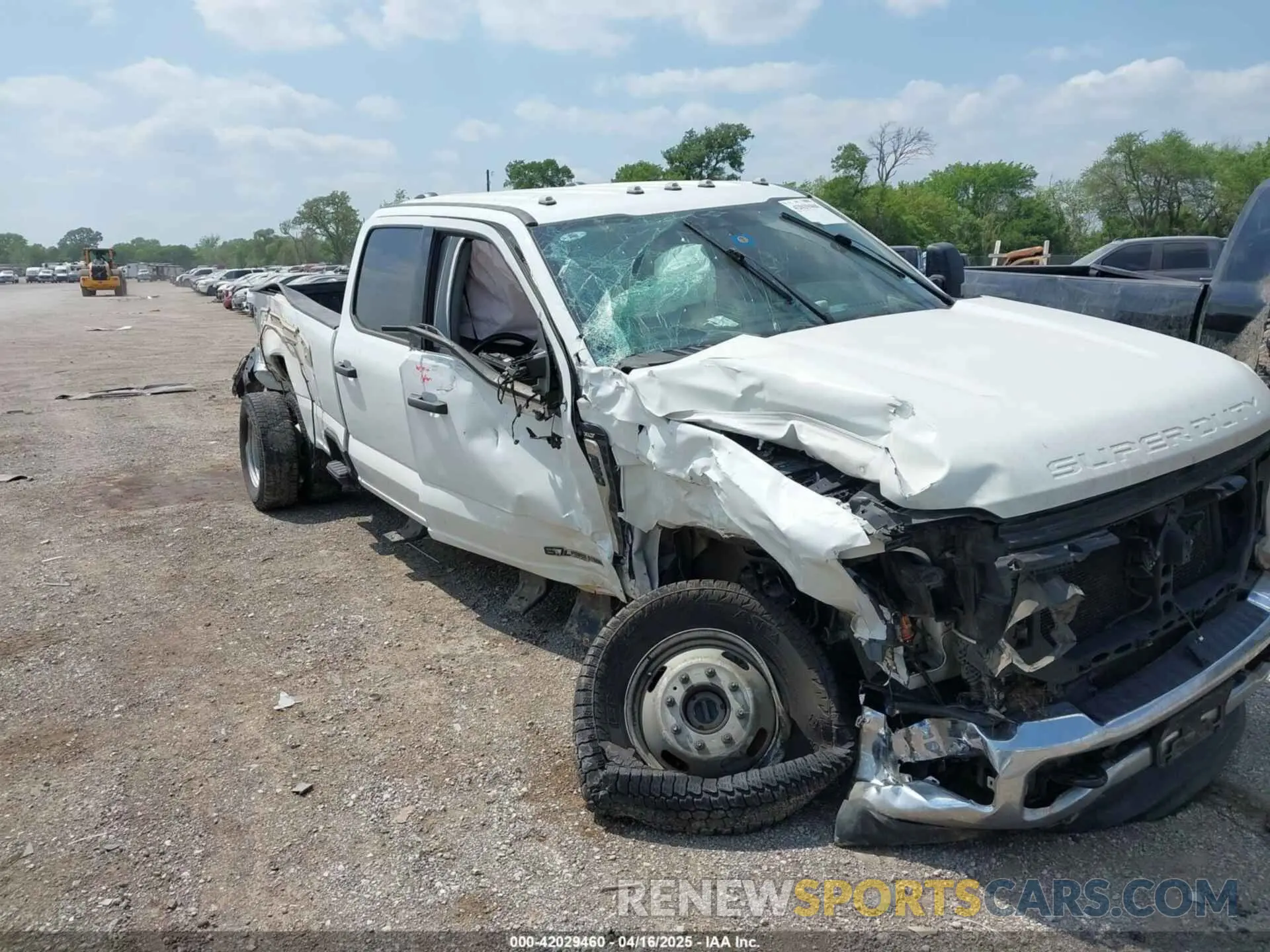 6 Photograph of a damaged car 1FT8W3DT9PEC23531 FORD F-350 2023