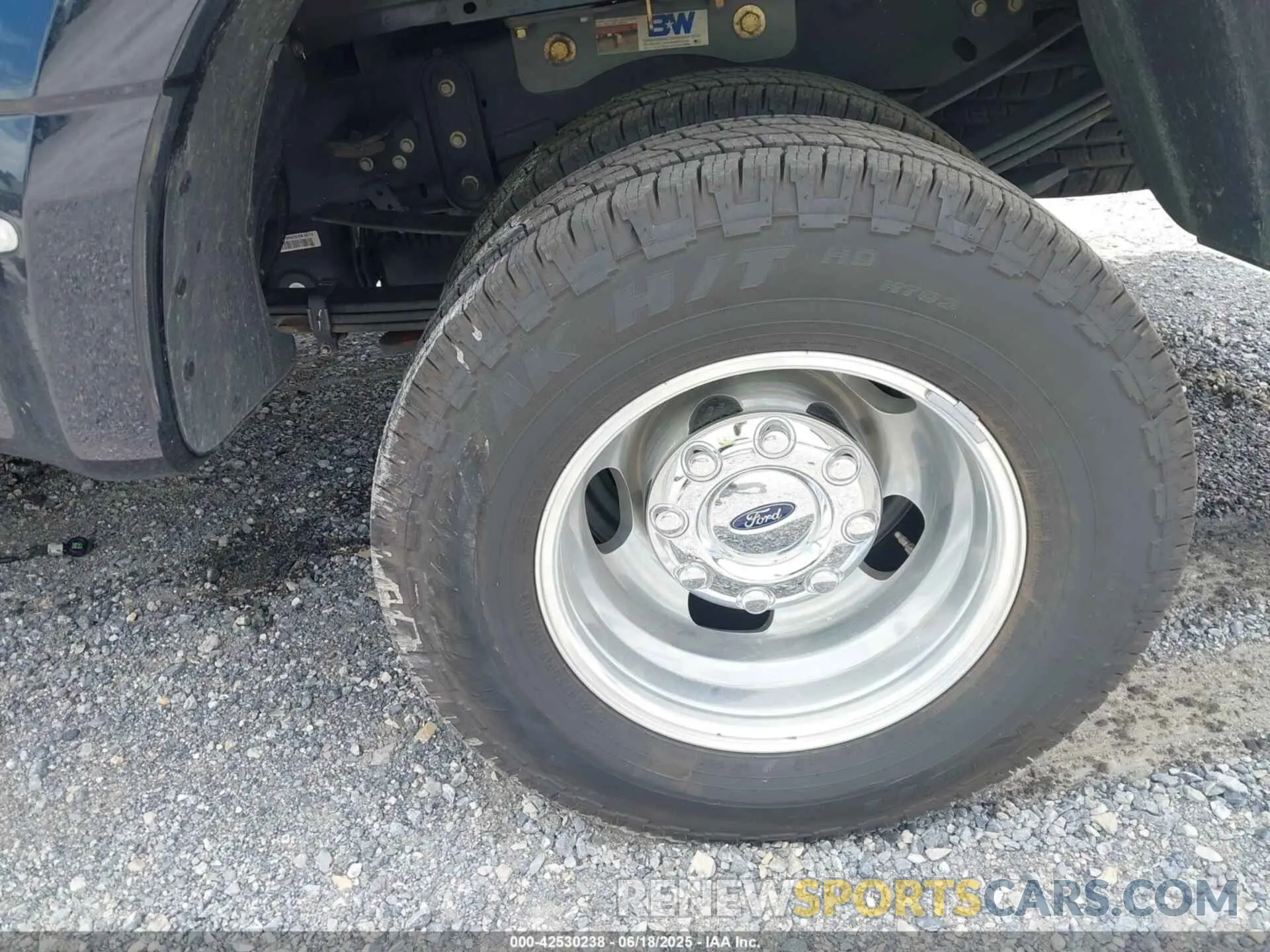 12 Photograph of a damaged car 1FT8W3DT9PEC97614 FORD F-350 2023
