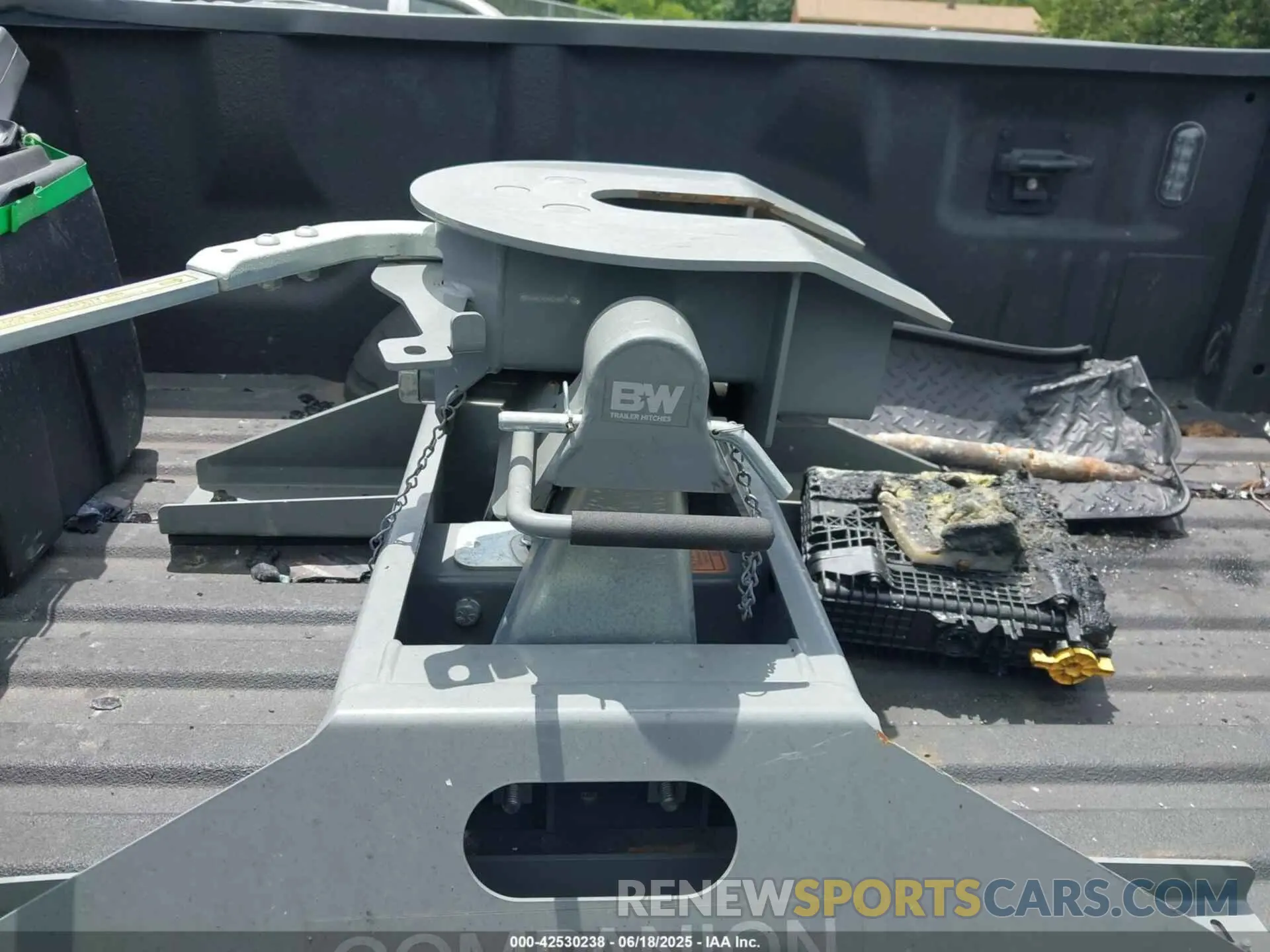15 Photograph of a damaged car 1FT8W3DT9PEC97614 FORD F-350 2023