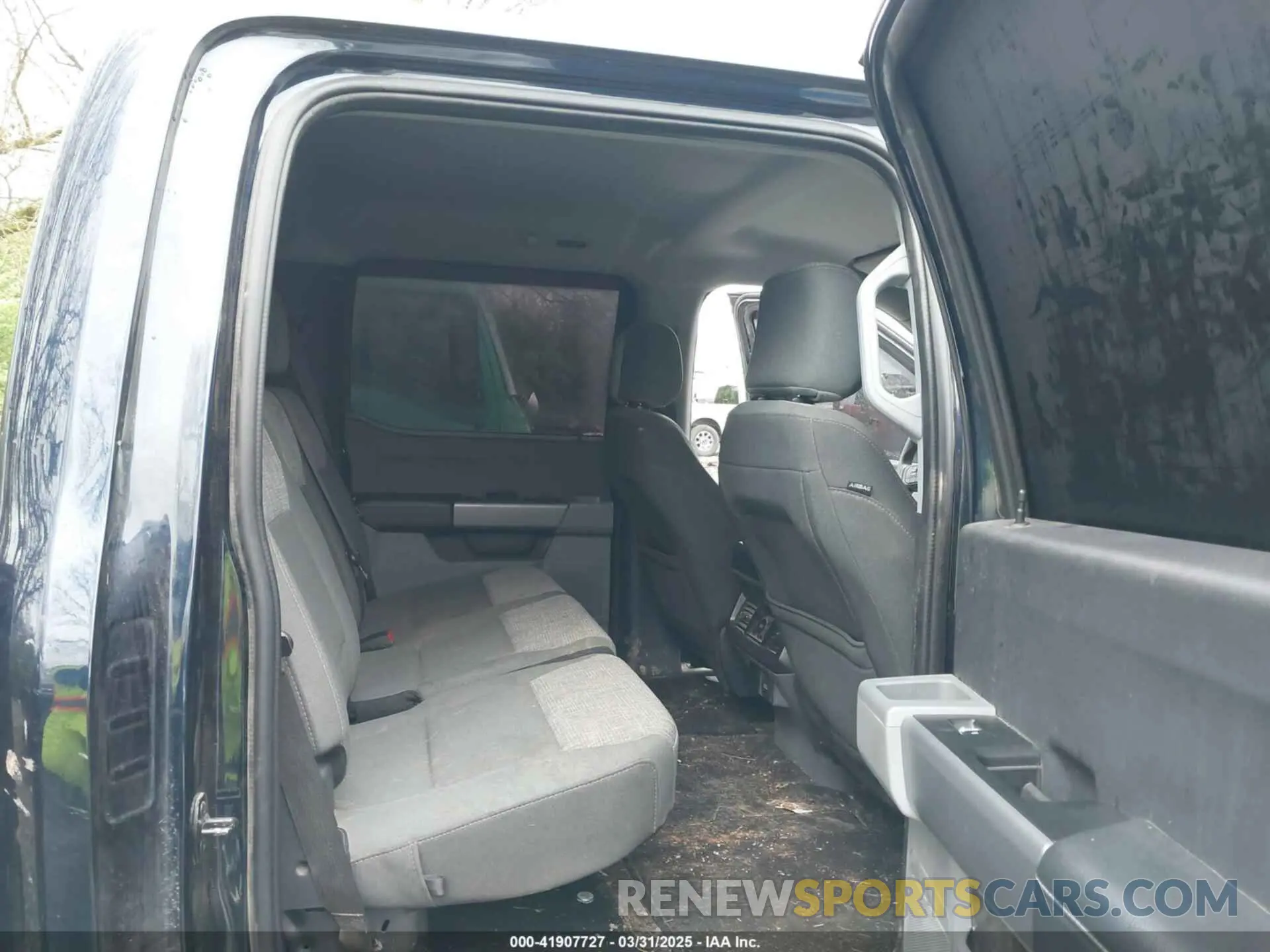 6 Photograph of a damaged car 1FT8W3DT9PED87149 FORD F-350 2023
