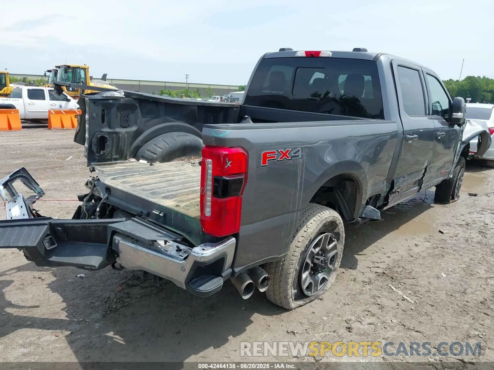 4 Photograph of a damaged car 1FT8W3BM4REE29337 FORD F-350 2024