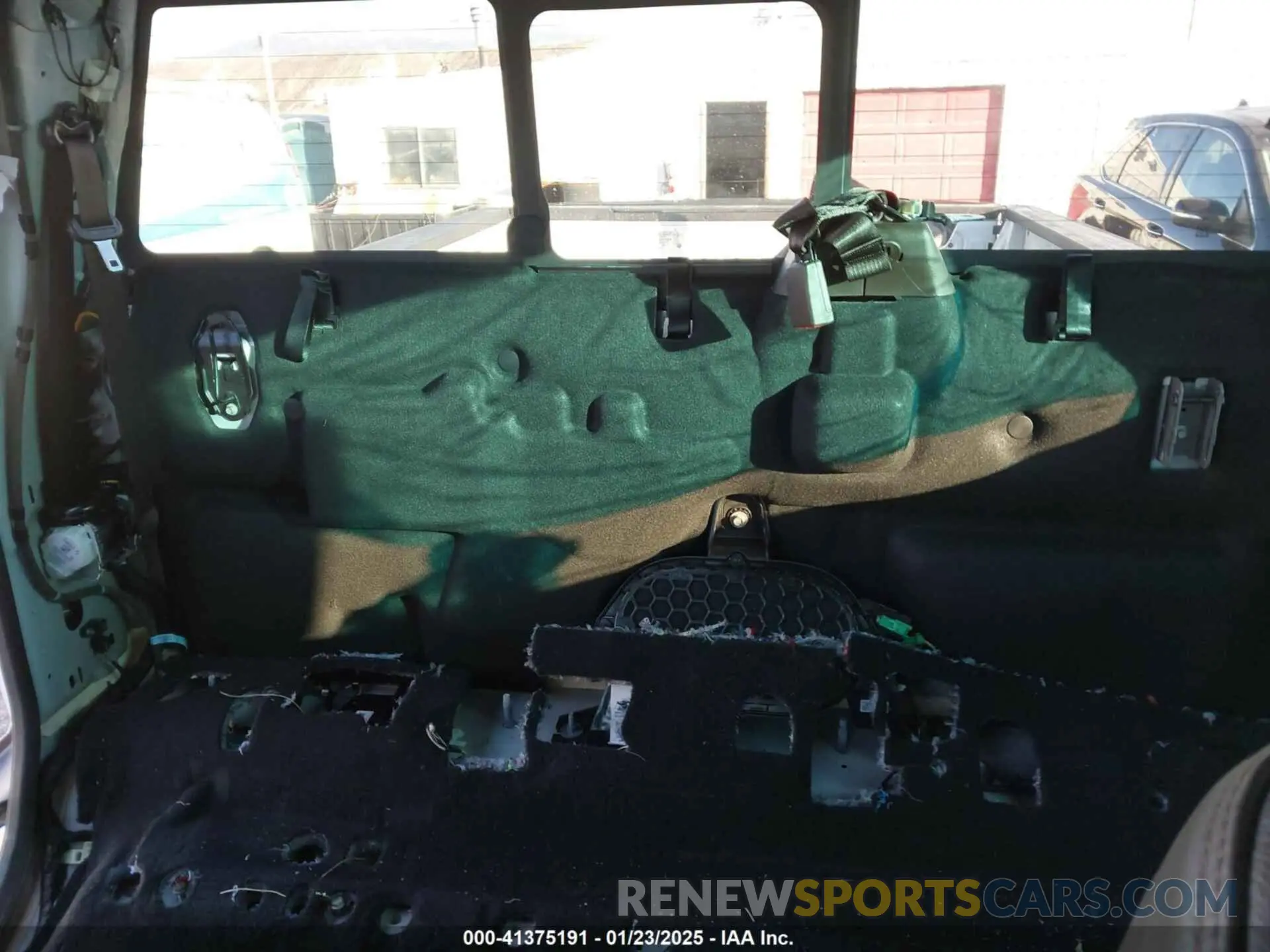 6 Photograph of a damaged car 1FT8W3BM8RED85178 FORD F-350 2024