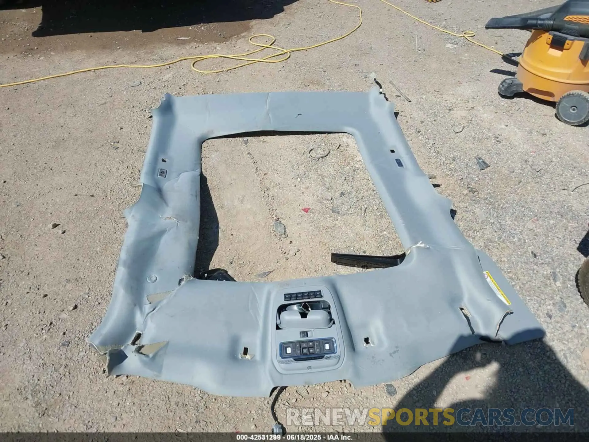12 Photograph of a damaged car 1FT8W3BMXREE22666 FORD F-350 2024
