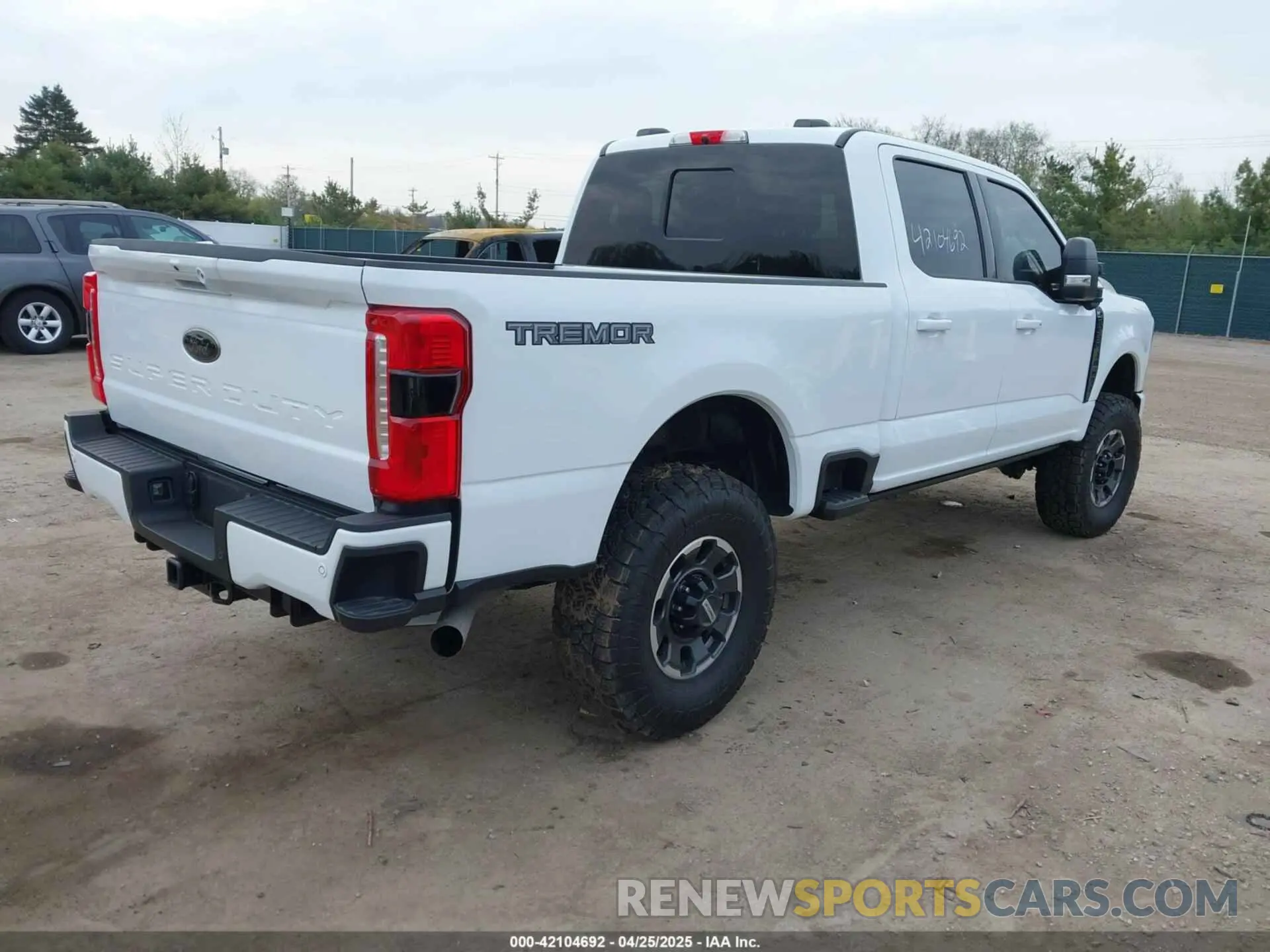 4 Photograph of a damaged car 1FT8W3BN5REC45999 FORD F-350 2024