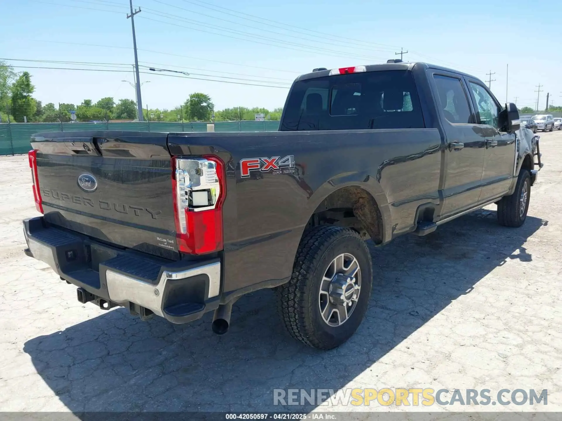4 Photograph of a damaged car 1FT8W3BN5REC82261 FORD F-350 2024