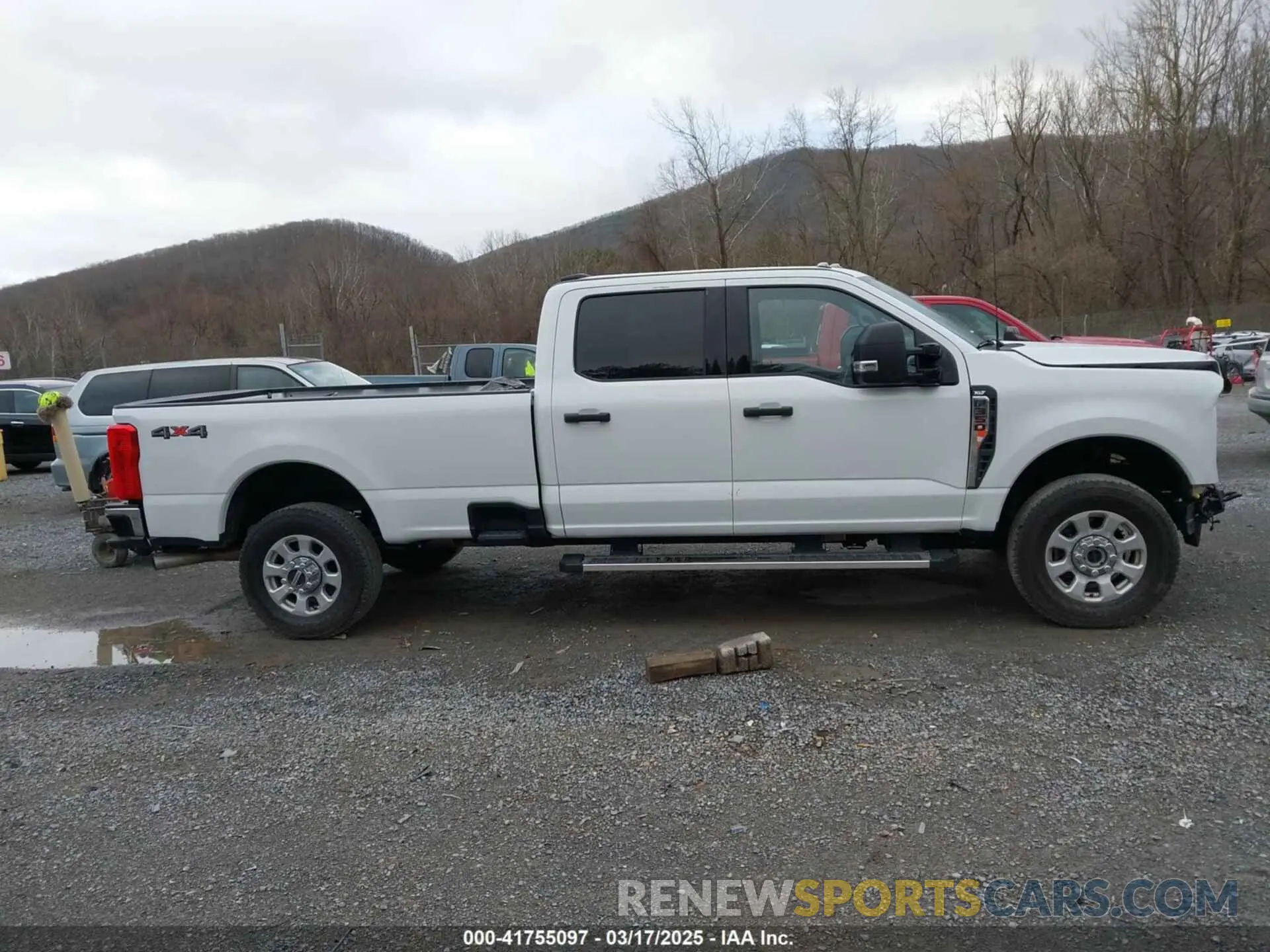 13 Photograph of a damaged car 1FT8W3BN8REE26014 FORD F-350 2024