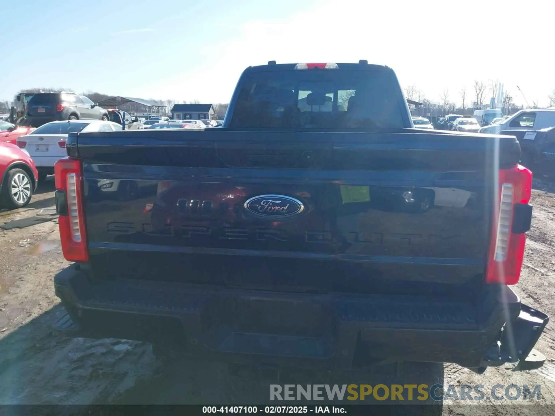 15 Photograph of a damaged car 1FT8W3BNXREC17082 FORD F-350 2024