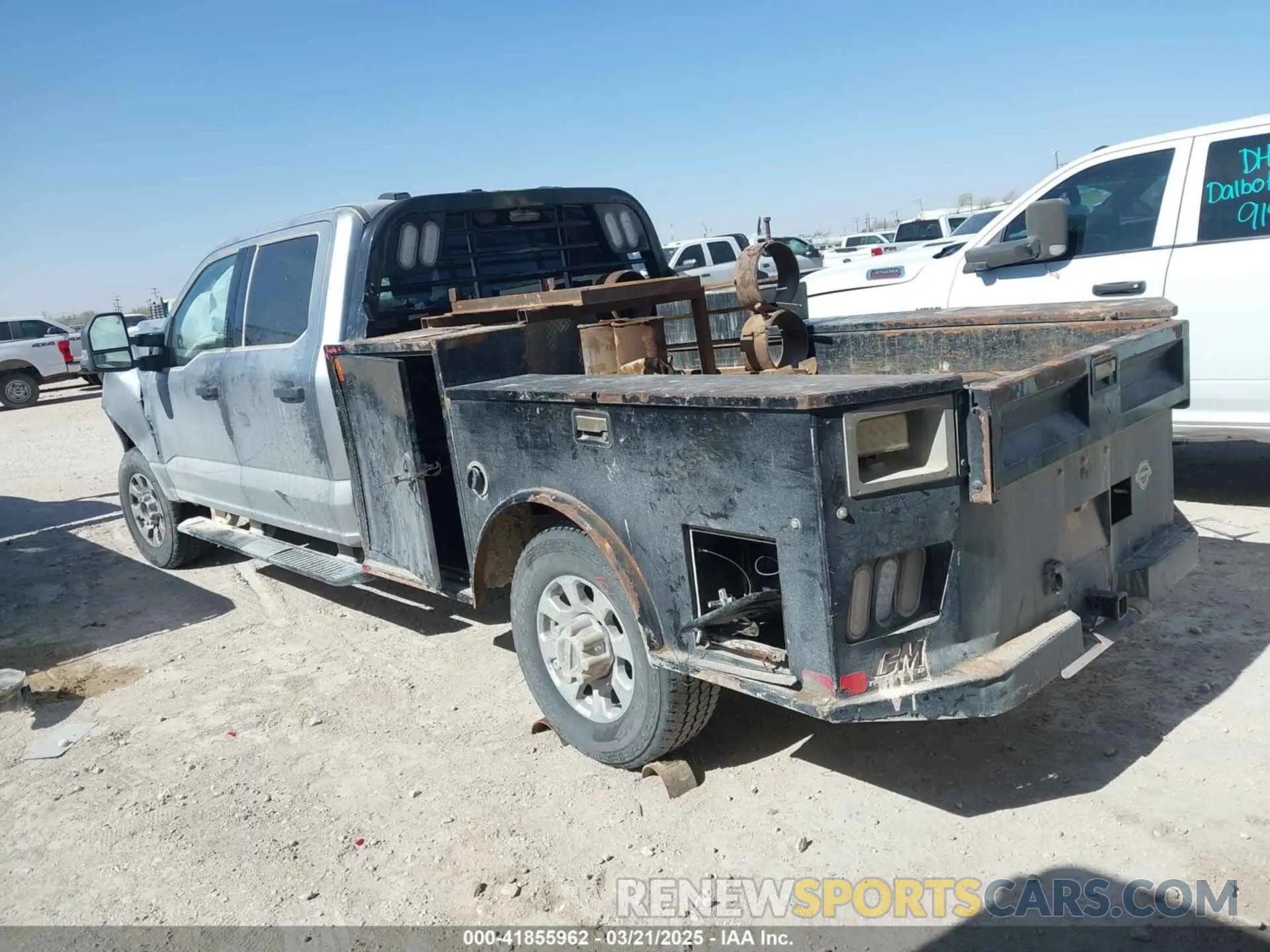 14 Photograph of a damaged car 1FT8W3BNXREF05734 FORD F-350 2024