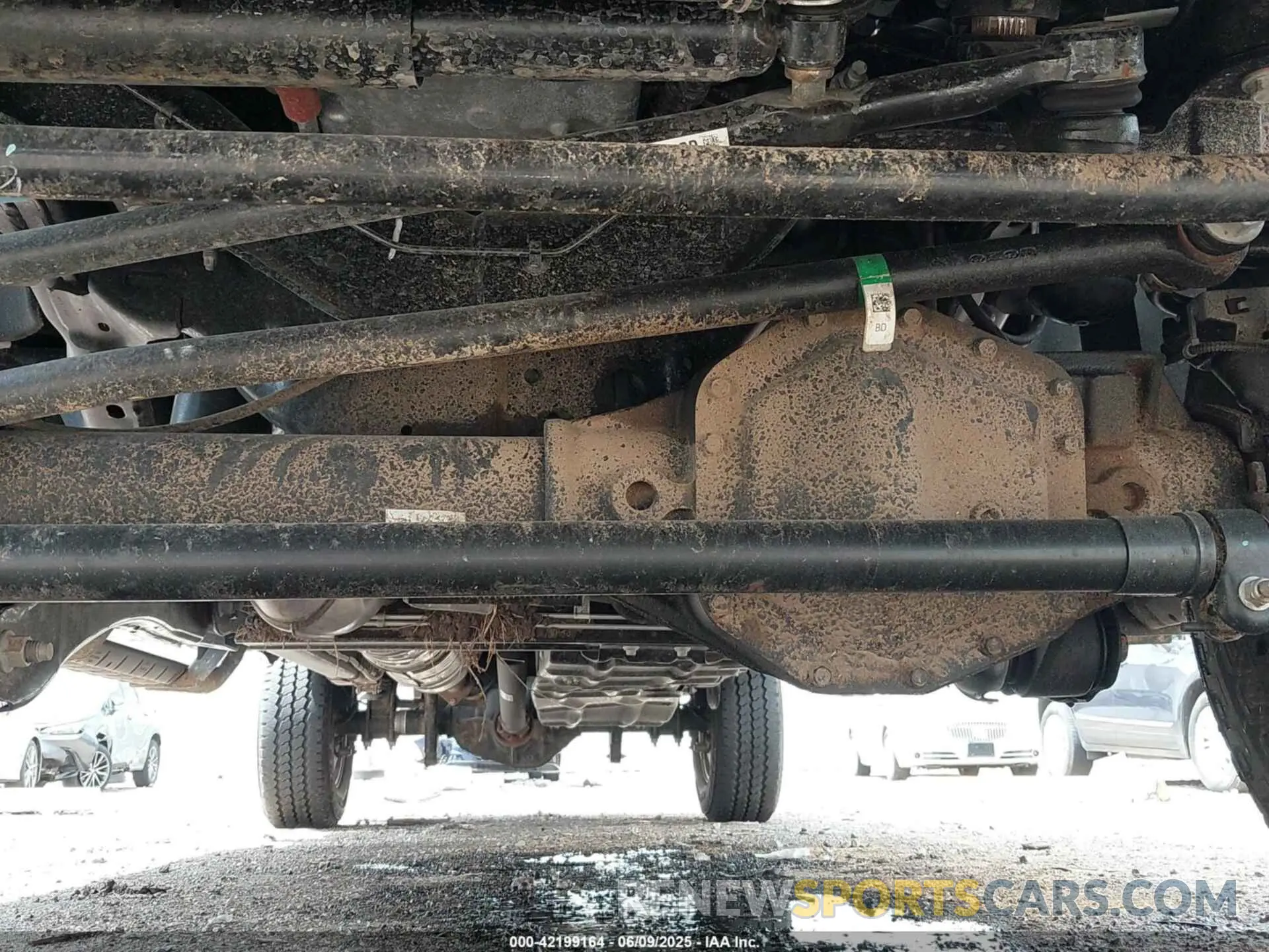 18 Photograph of a damaged car 1FT8W3BT1REF87397 FORD F-350 2024