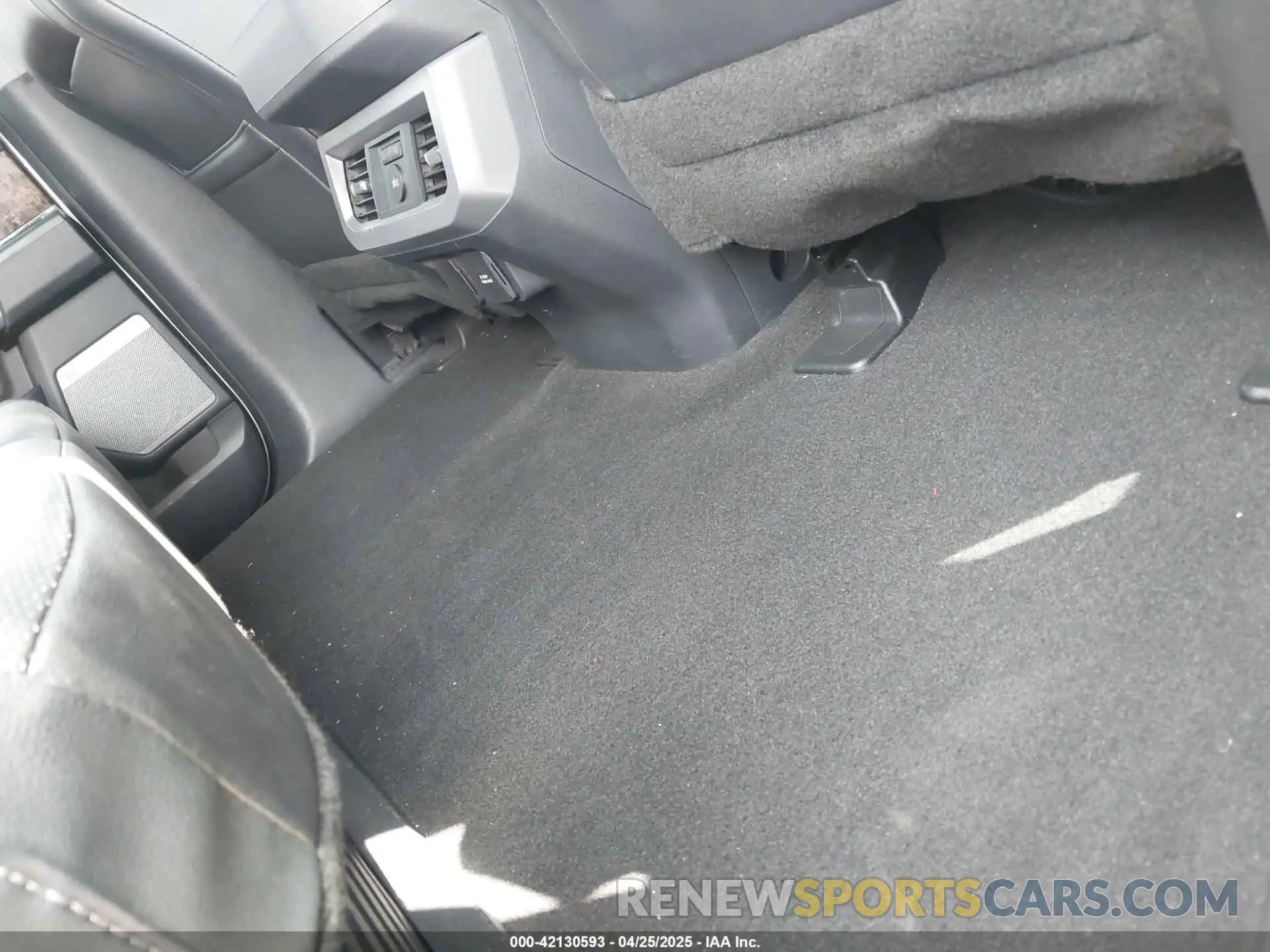 8 Photograph of a damaged car 1FT8W3DM3REE94855 FORD F-350 2024