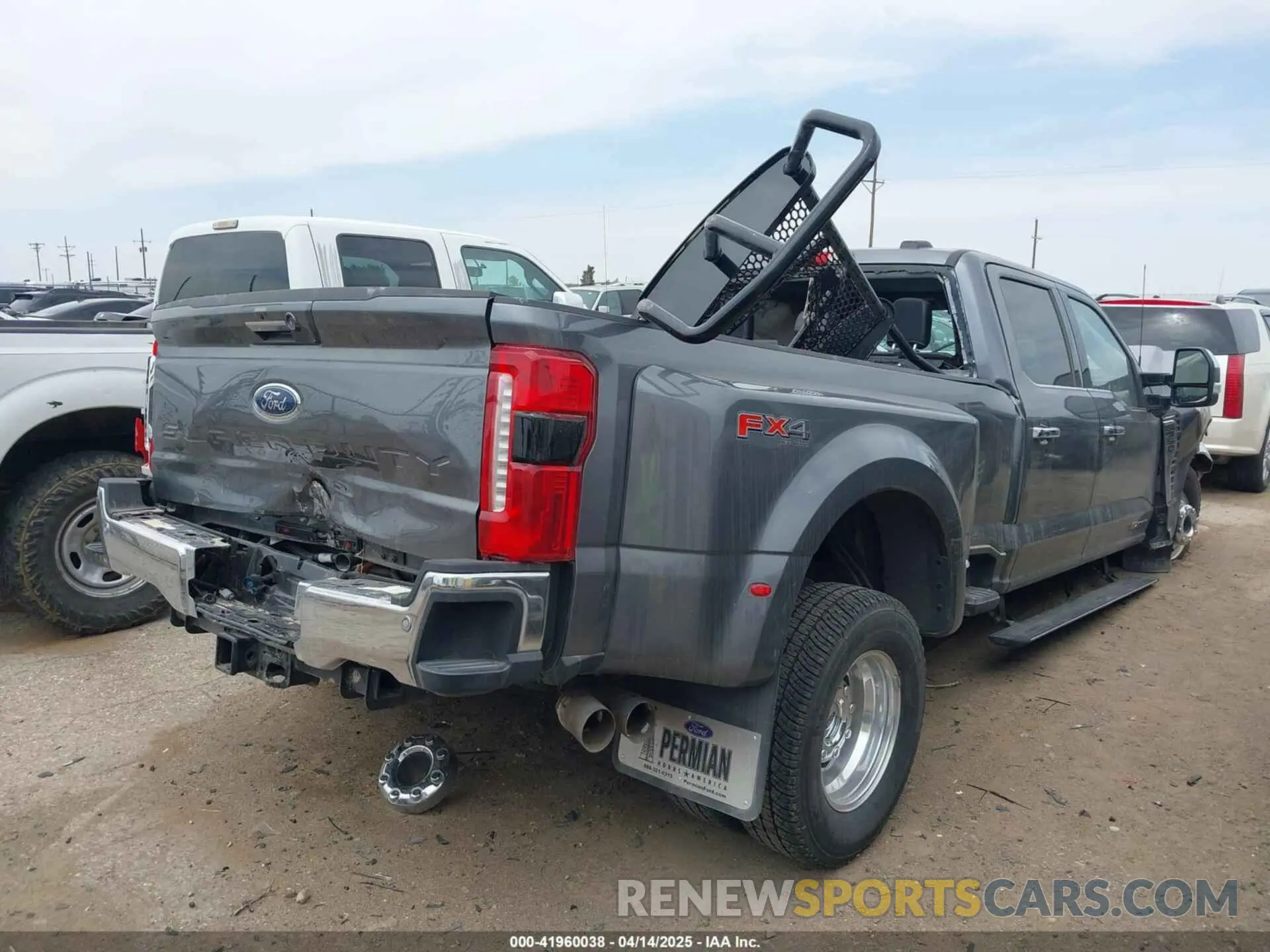 4 Photograph of a damaged car 1FT8W3DM7RED99523 FORD F-350 2024