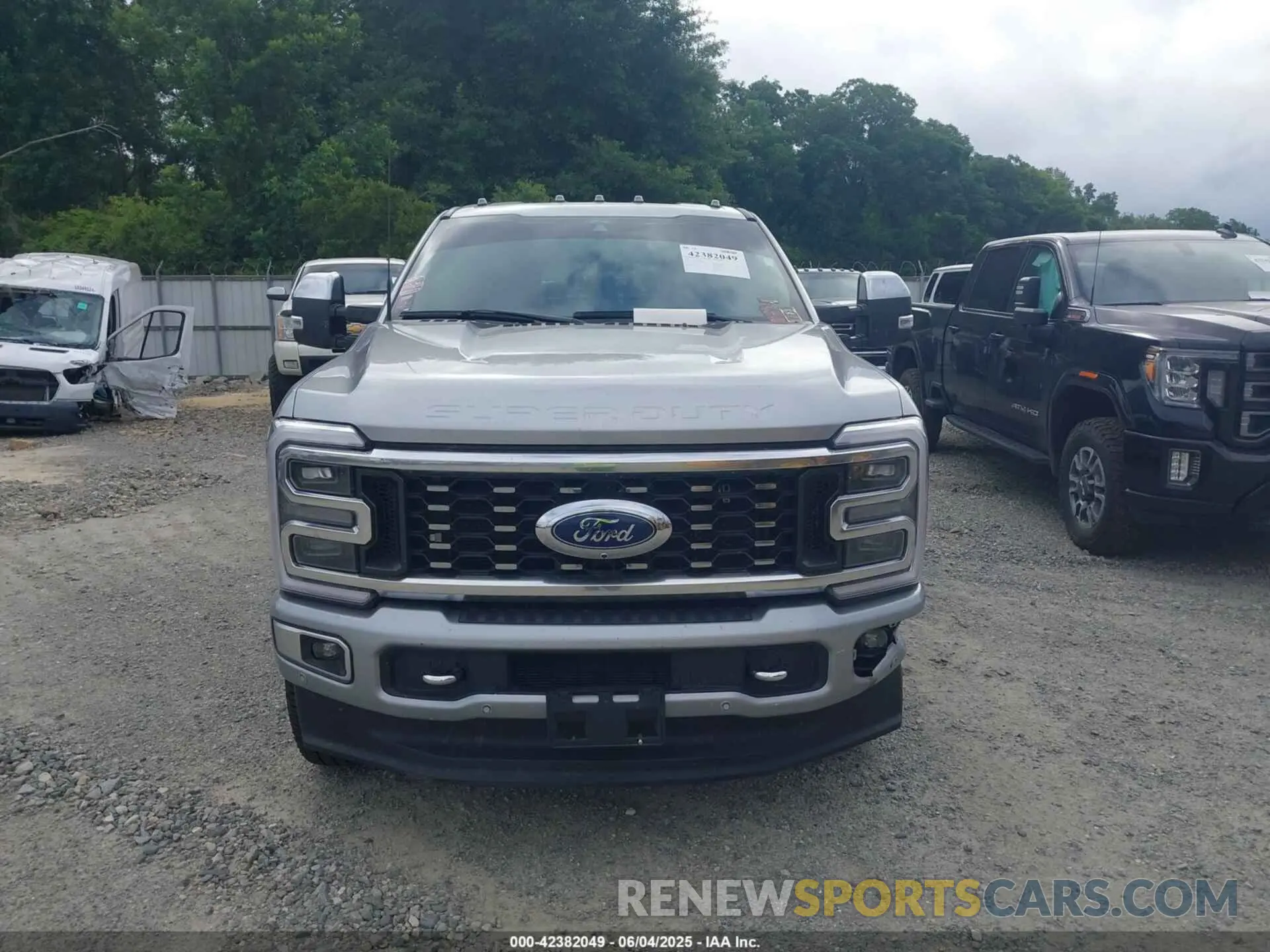 14 Photograph of a damaged car 1FT8W3DM8REE07838 FORD F-350 2024