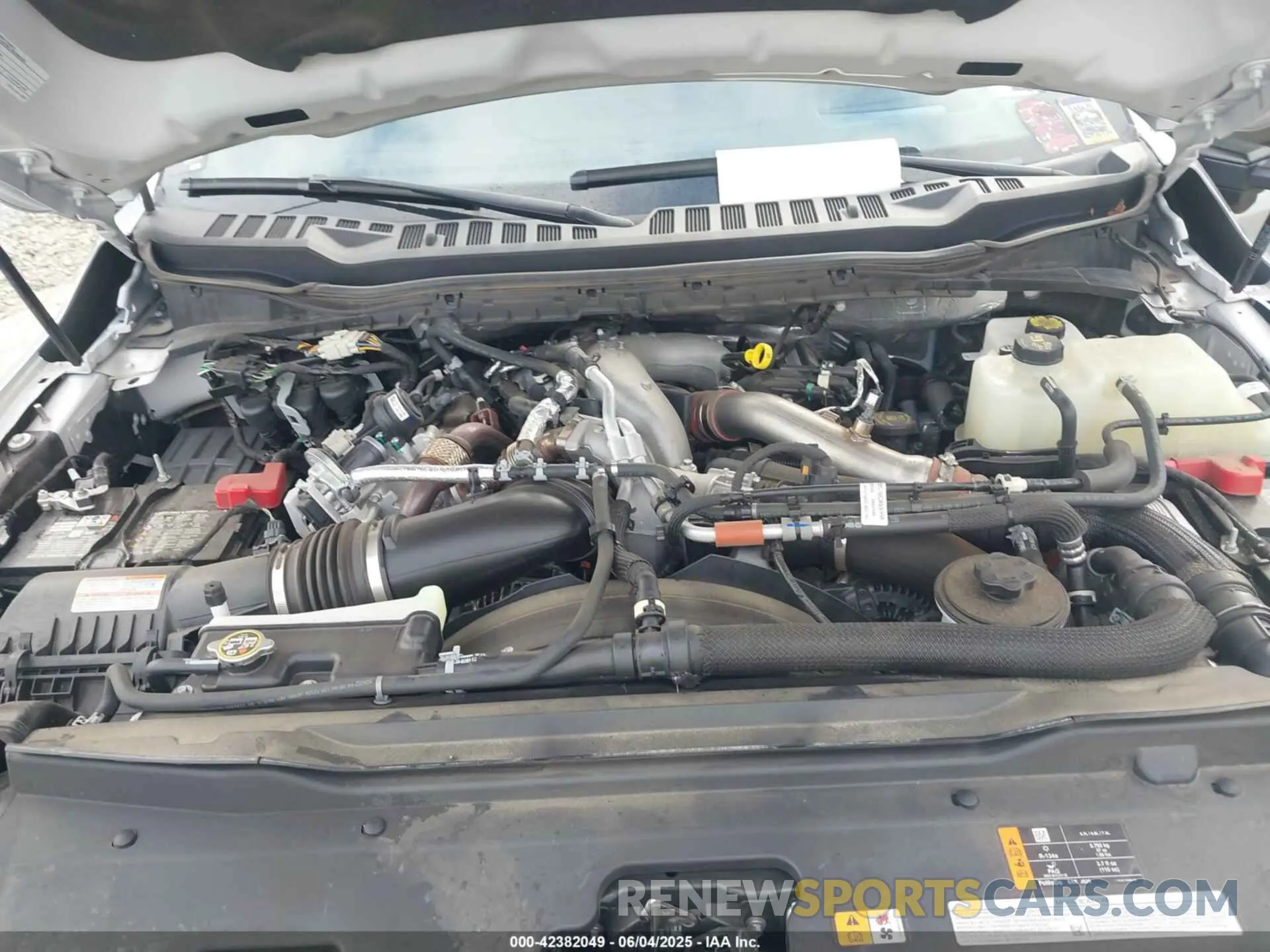 9 Photograph of a damaged car 1FT8W3DM8REE07838 FORD F-350 2024