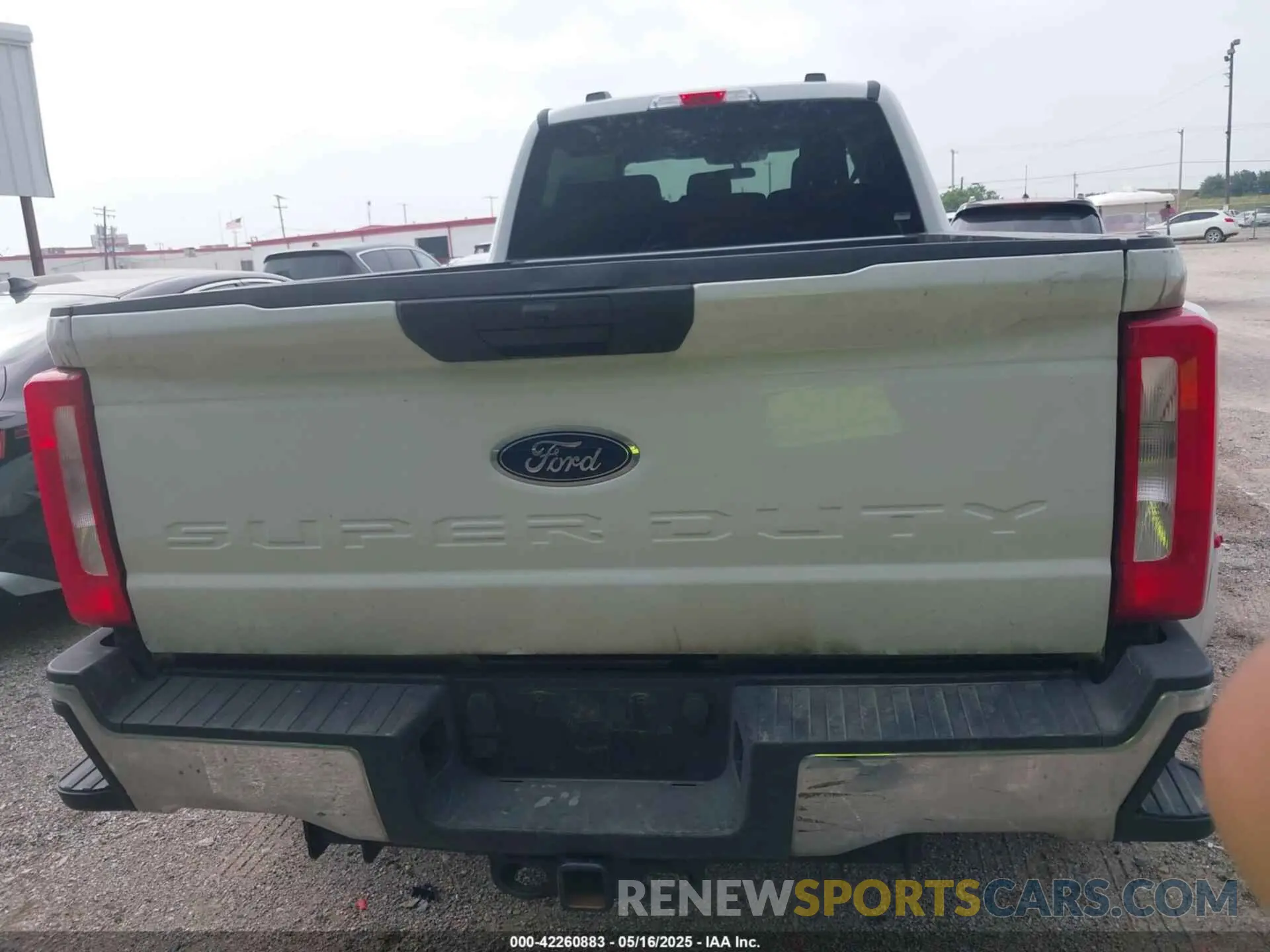 15 Photograph of a damaged car 1FT8W3DT5RED84736 FORD F-350 2024
