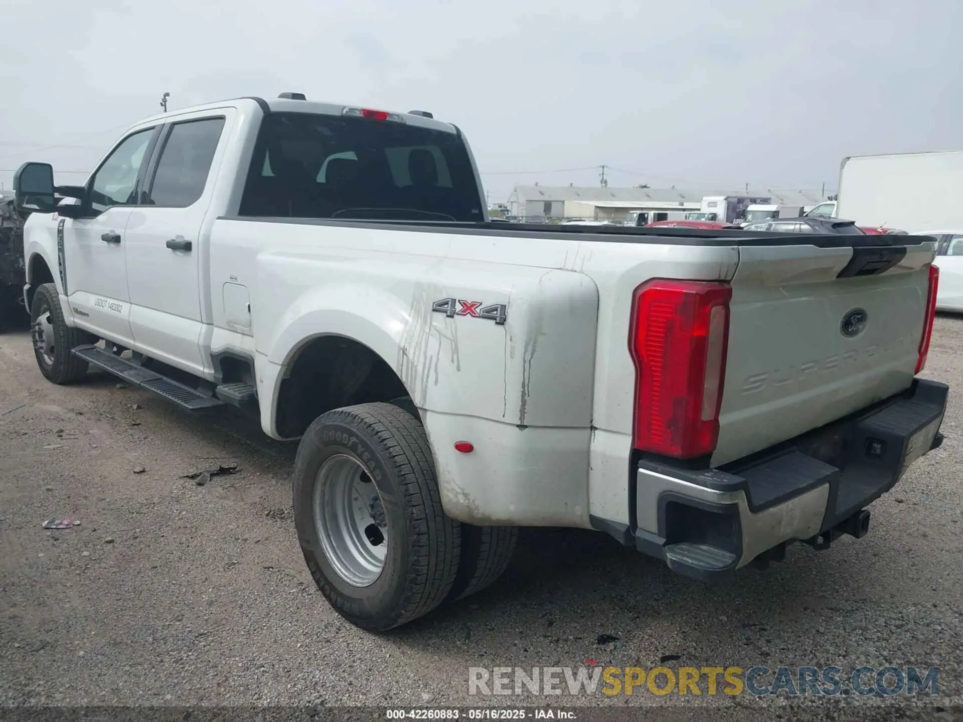 3 Photograph of a damaged car 1FT8W3DT5RED84736 FORD F-350 2024