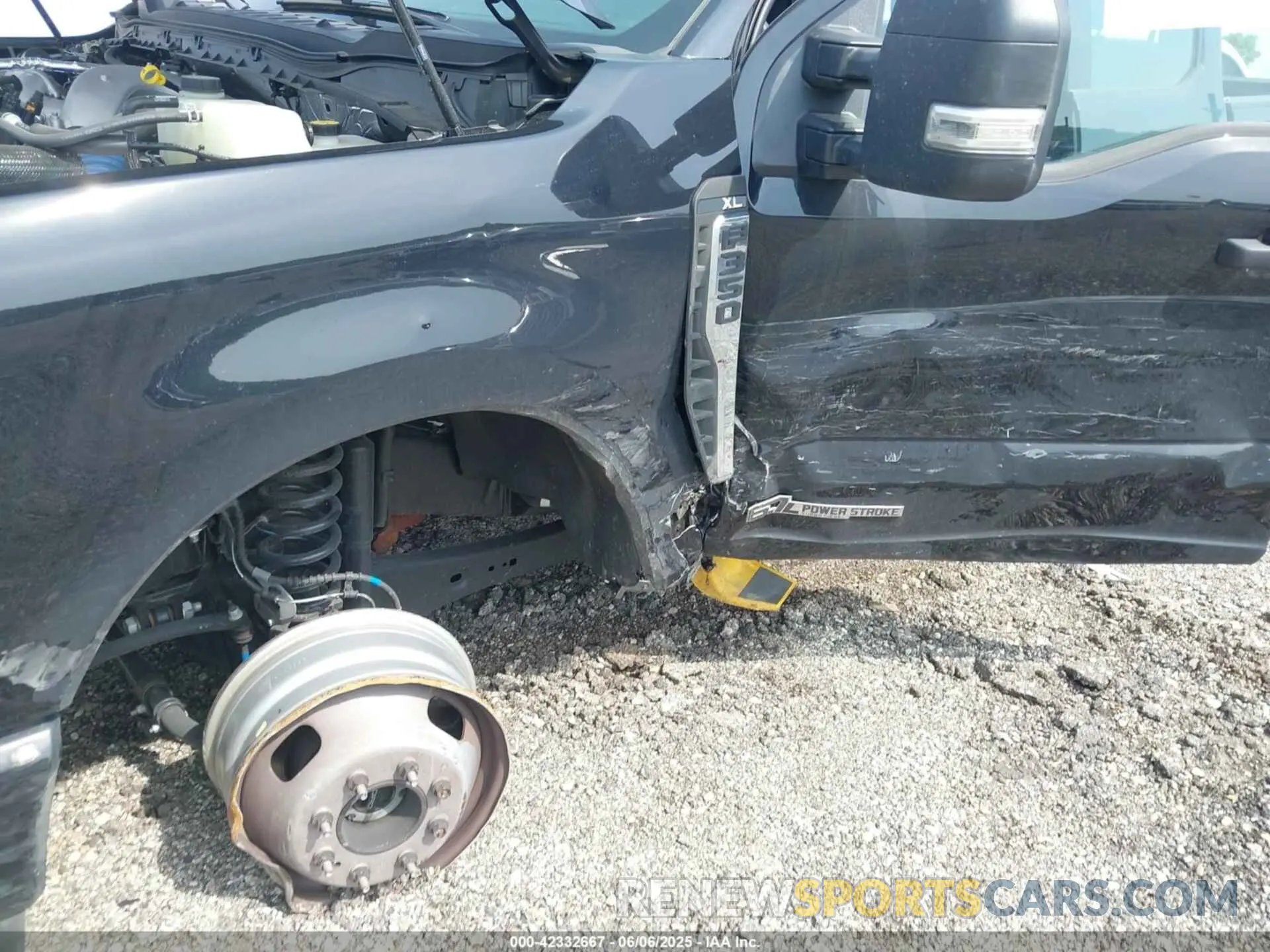 6 Photograph of a damaged car 1FT8W3DT8REF89533 FORD F-350 2024