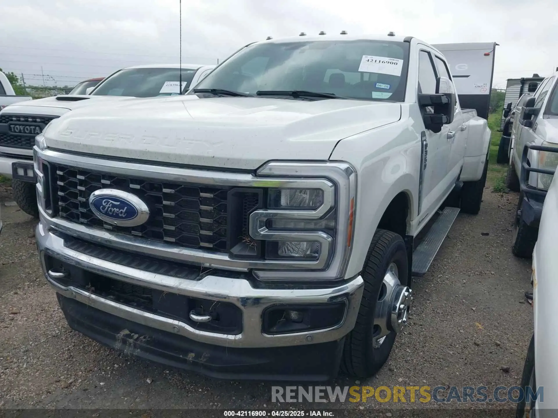 2 Photograph of a damaged car 1FT8W3DT9RED98414 FORD F-350 2024