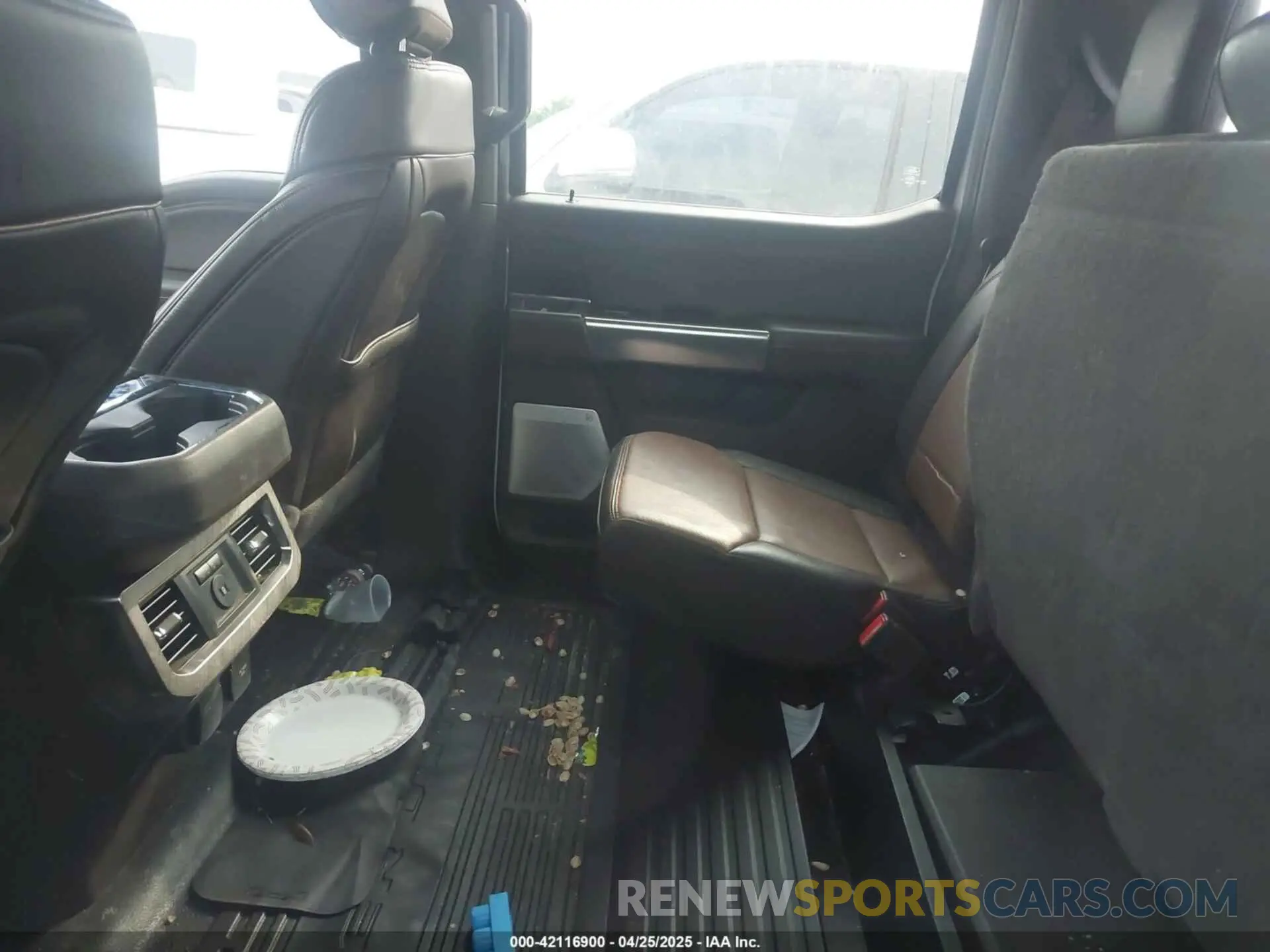 7 Photograph of a damaged car 1FT8W3DT9RED98414 FORD F-350 2024