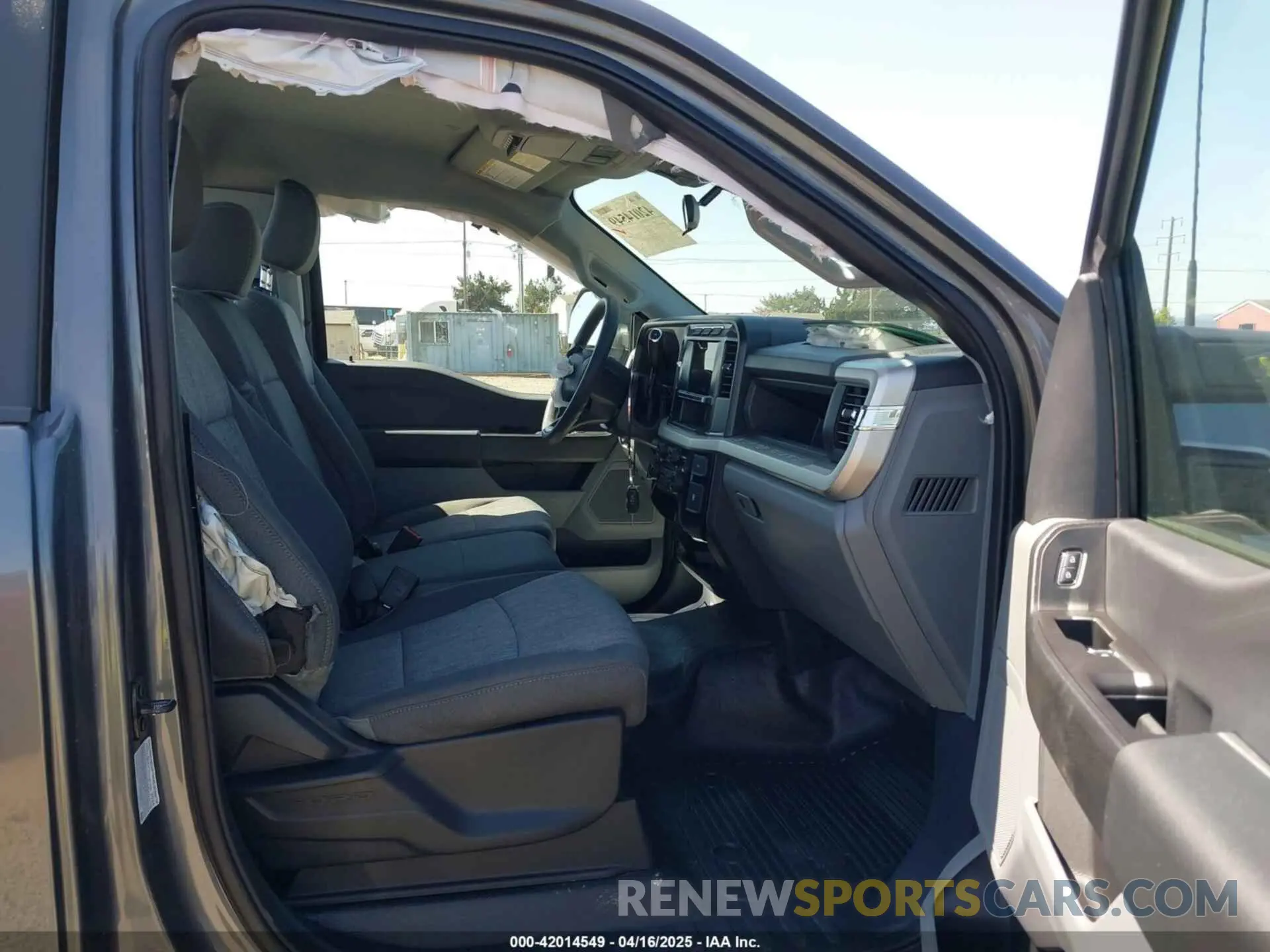 7 Photograph of a damaged car 1FTRF3BT5REC87544 FORD F-350 2024