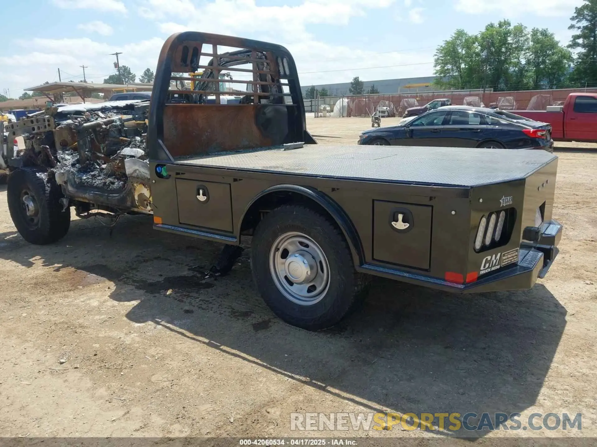 3 Photograph of a damaged car 1FTRF3BT7REF80541 FORD F-350 2024