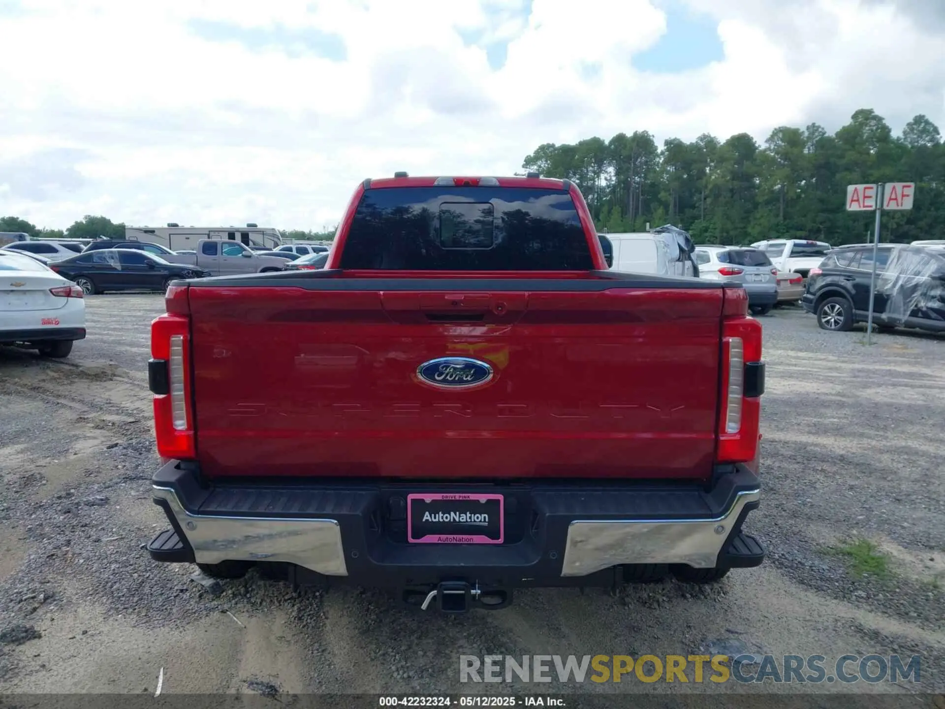 15 Photograph of a damaged car 1FT8W3DM8SEC21559 FORD F-350 2025