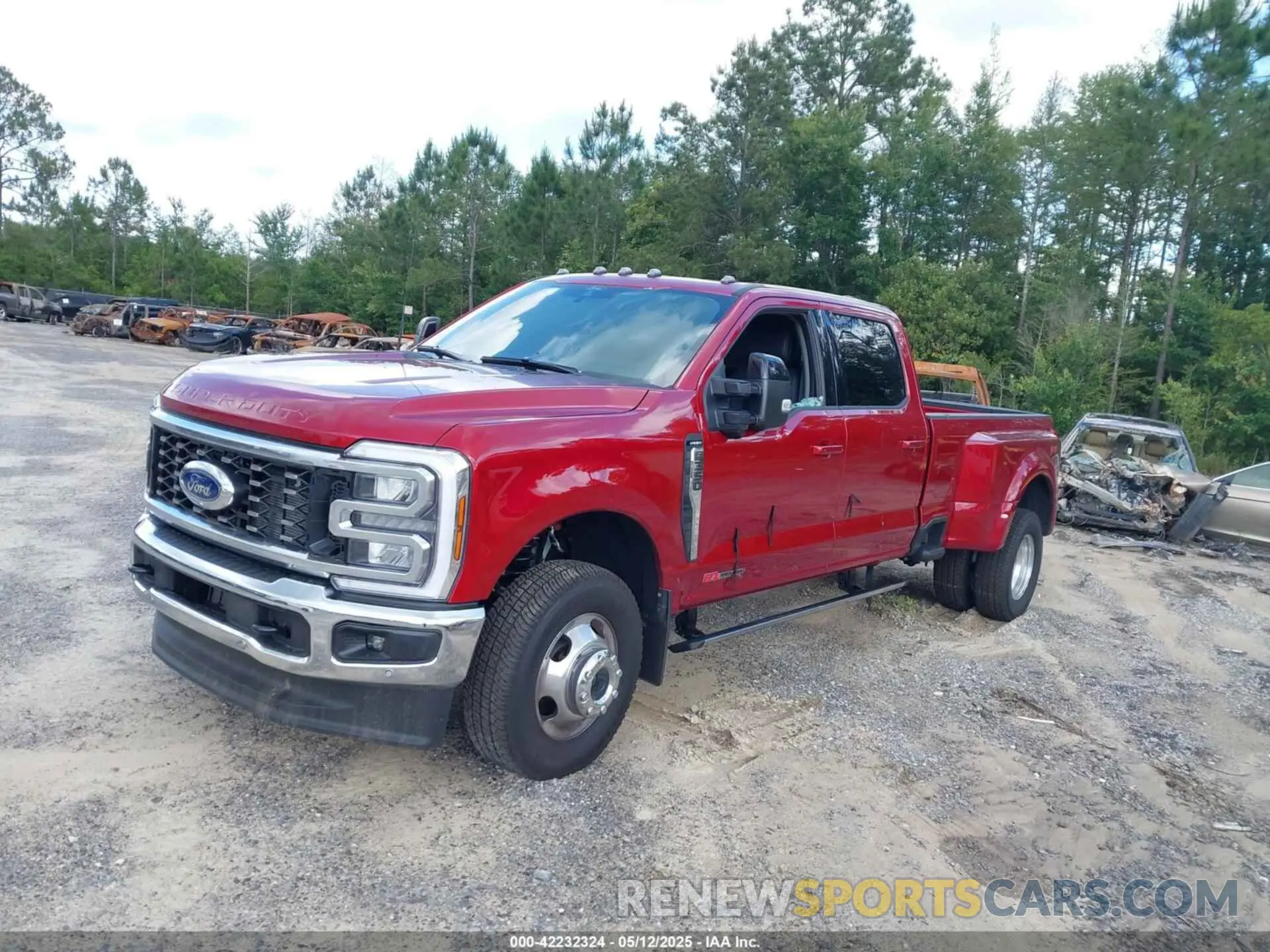 2 Photograph of a damaged car 1FT8W3DM8SEC21559 FORD F-350 2025