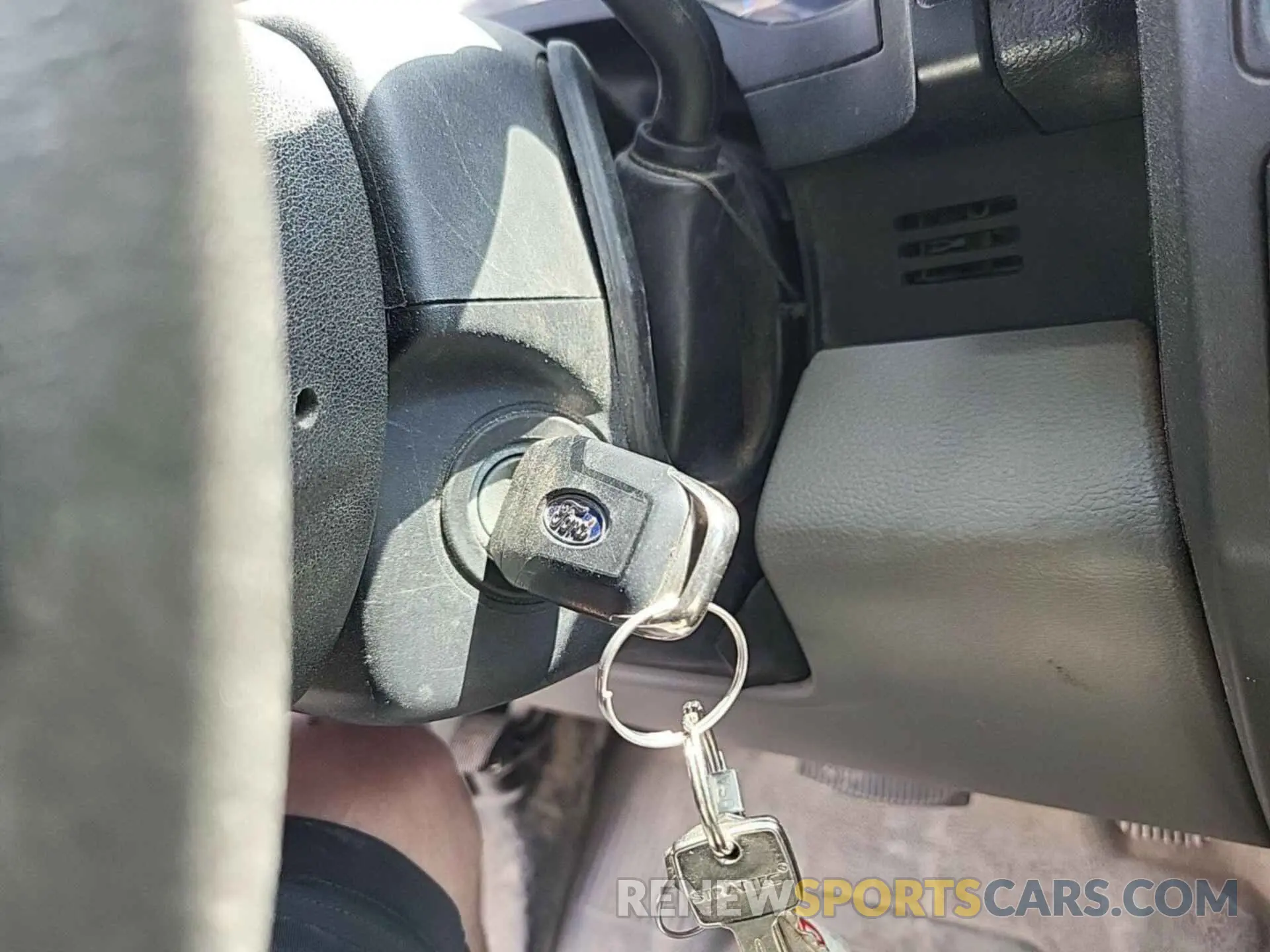 20 Photograph of a damaged car 1FD8W3HT2KEE28834 FORD F-350 CHASSIS 2019