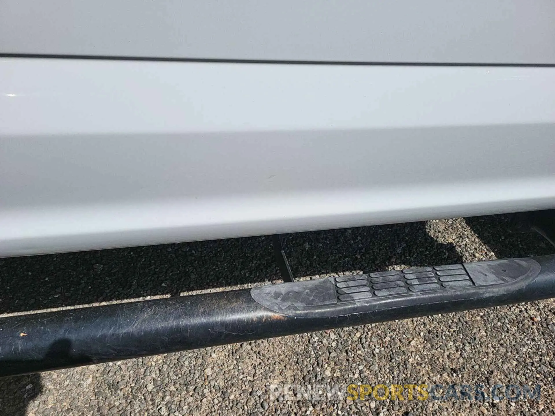 6 Photograph of a damaged car 1FD8W3HT2KEE28834 FORD F-350 CHASSIS 2019