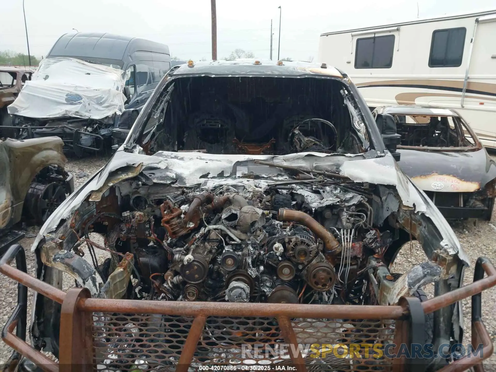 10 Photograph of a damaged car 1FD8W3HT3KEG56924 FORD F-350 CHASSIS 2019