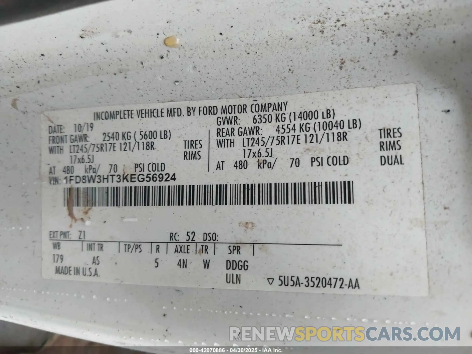 9 Photograph of a damaged car 1FD8W3HT3KEG56924 FORD F-350 CHASSIS 2019