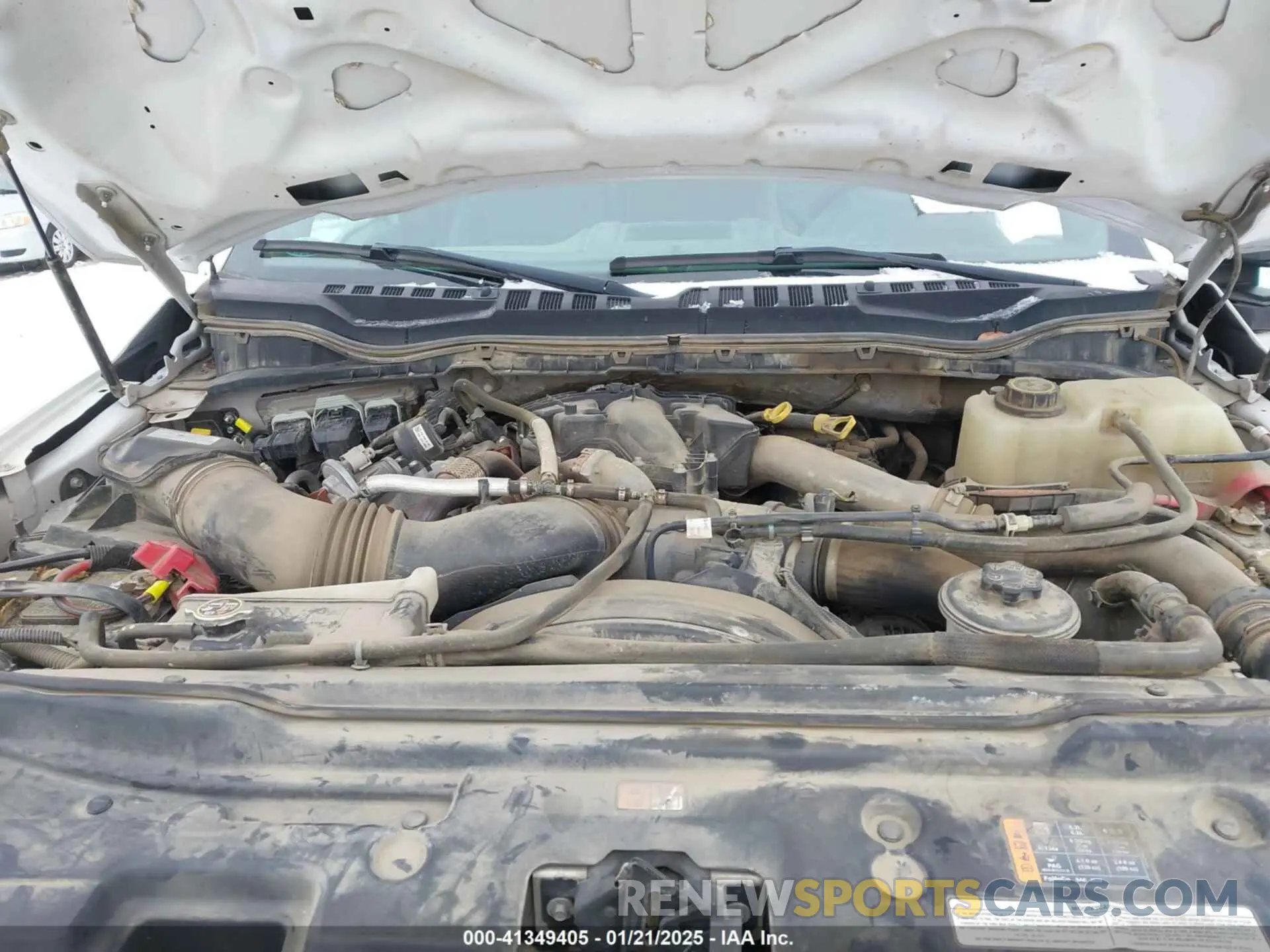10 Photograph of a damaged car 1FD8W3HT8KEF61632 FORD F-350 CHASSIS 2019