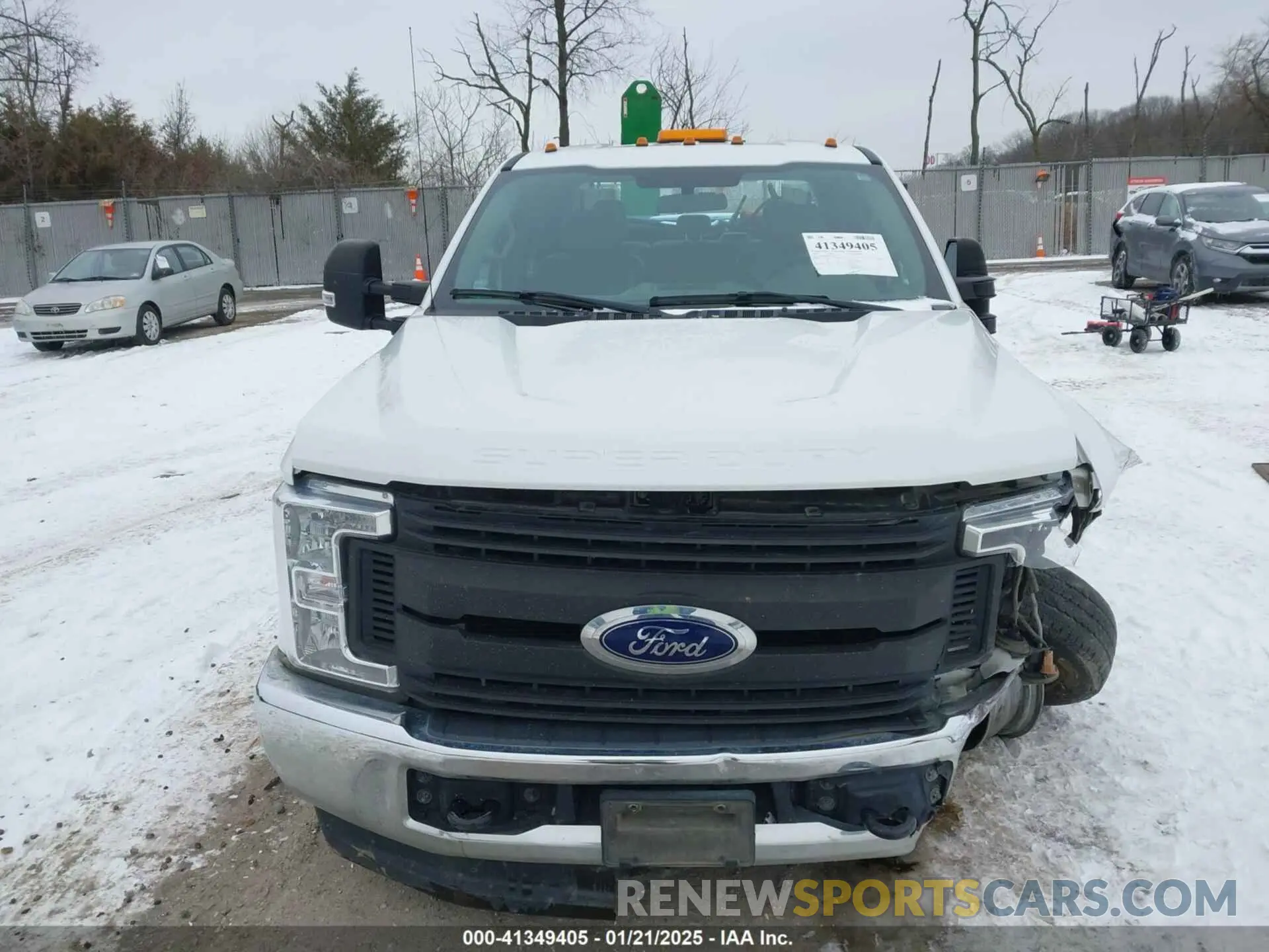 12 Photograph of a damaged car 1FD8W3HT8KEF61632 FORD F-350 CHASSIS 2019