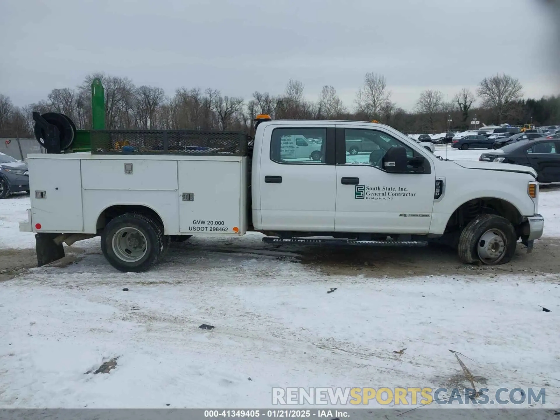 13 Photograph of a damaged car 1FD8W3HT8KEF61632 FORD F-350 CHASSIS 2019