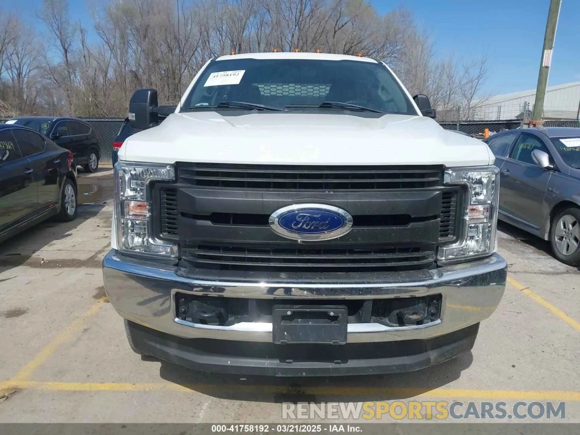 12 Photograph of a damaged car 1FD8X3H62KEE03133 FORD F-350 CHASSIS 2019