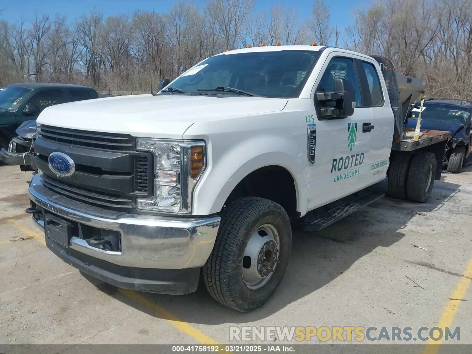 2 Photograph of a damaged car 1FD8X3H62KEE03133 FORD F-350 CHASSIS 2019