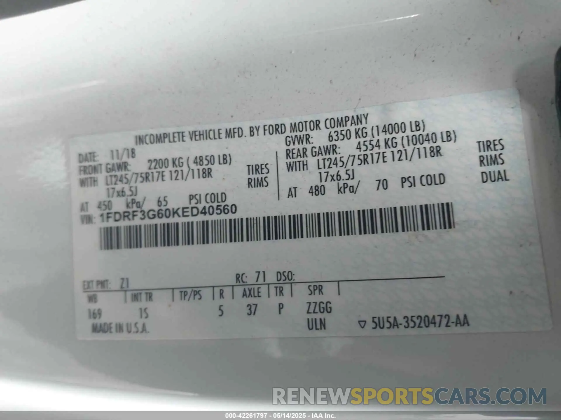 8 Photograph of a damaged car 1FDRF3G60KED40560 FORD F-350 CHASSIS 2019