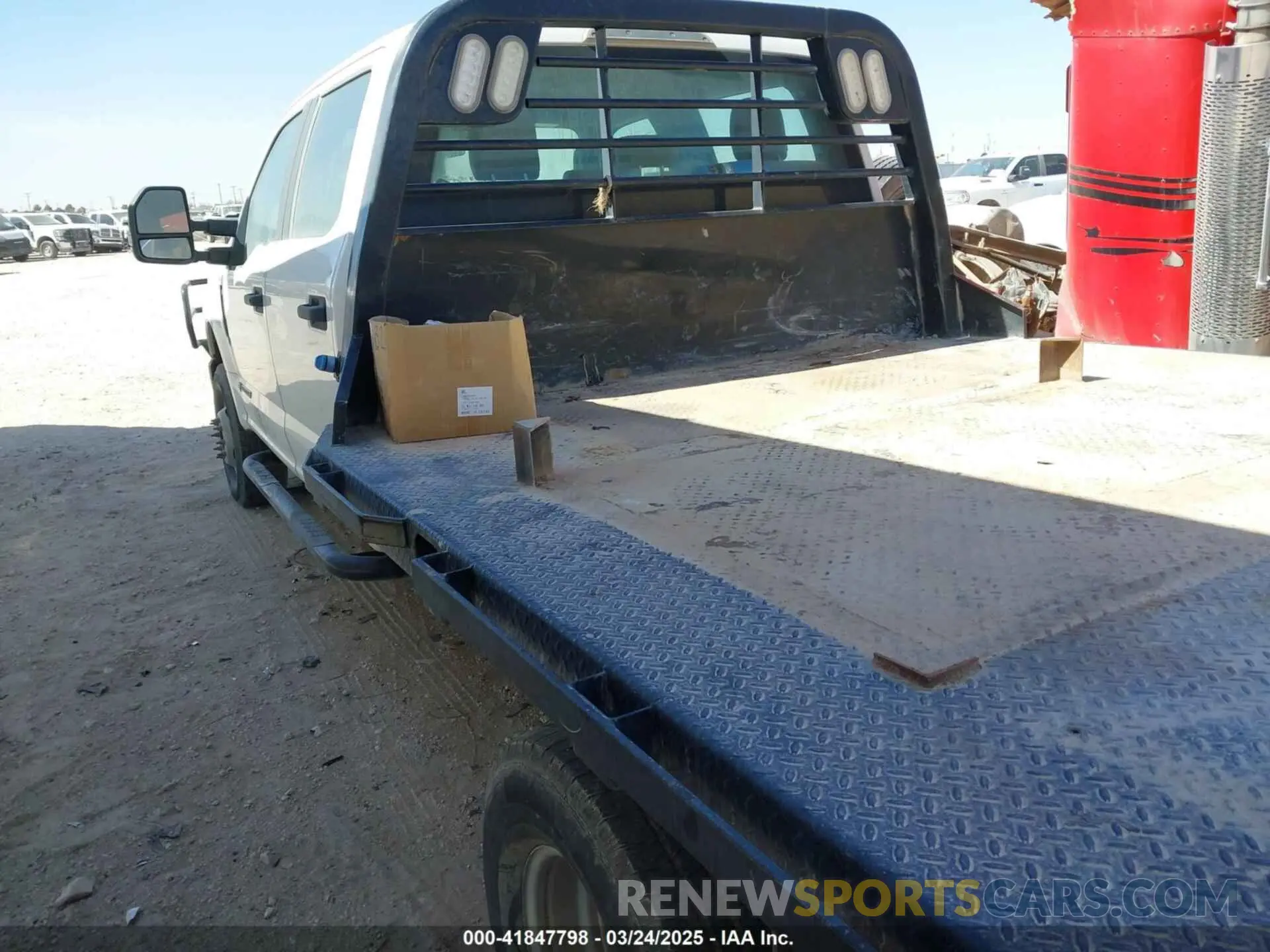 3 Photograph of a damaged car 1FD8W3HT0LEC46969 FORD F-350 CHASSIS 2020