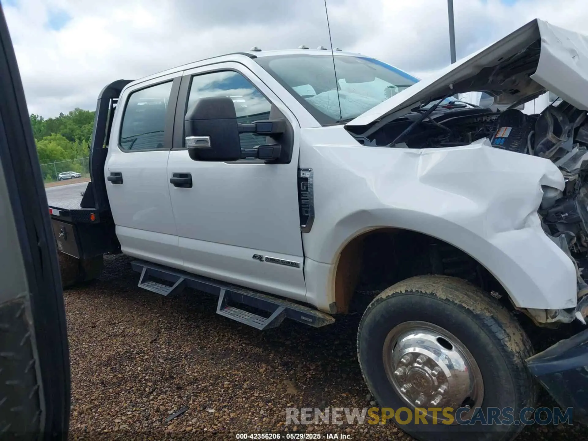 15 Photograph of a damaged car 1FD8W3HTXLED98208 FORD F-350 CHASSIS 2020